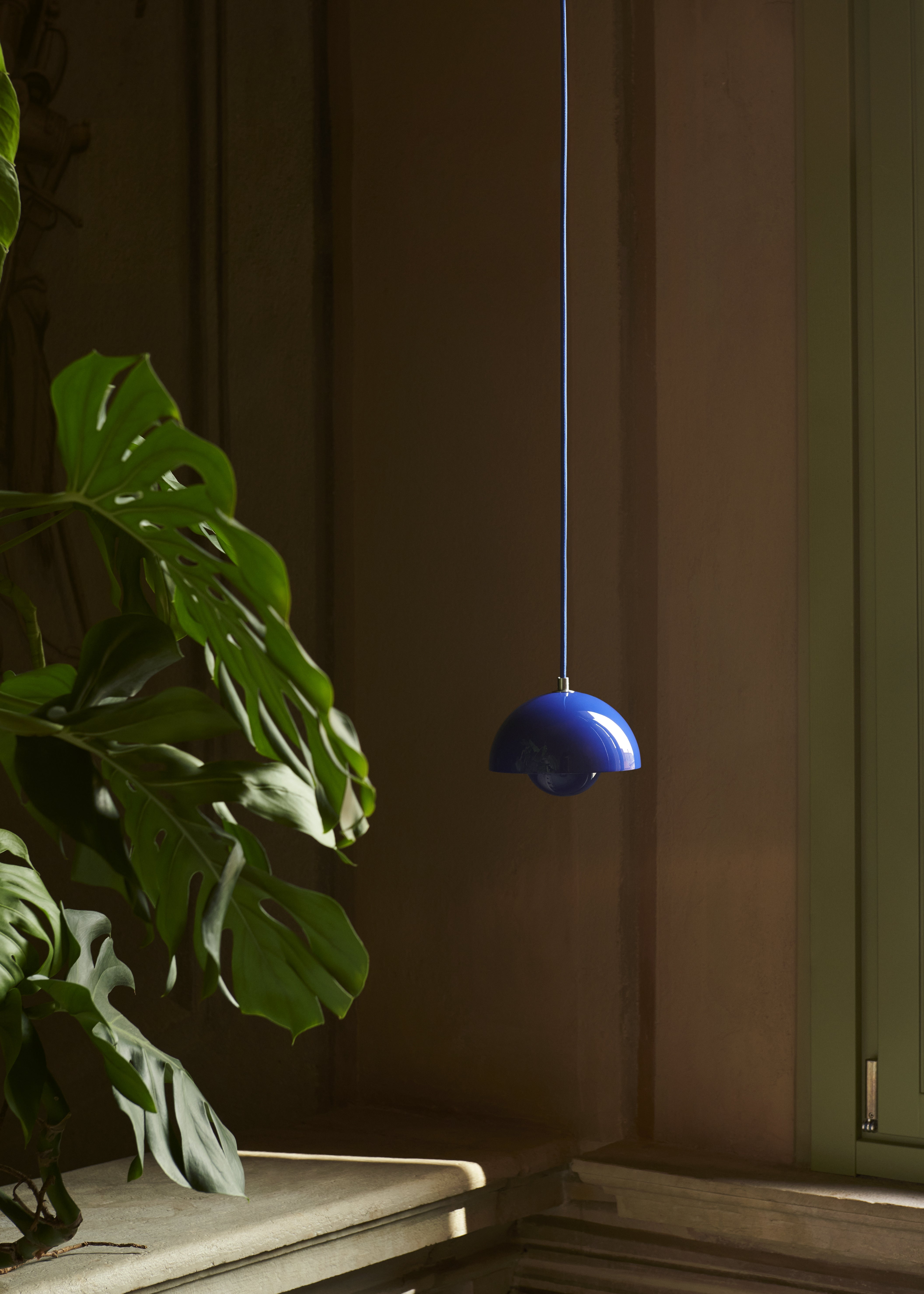 Lampa wisząca FLOWERPOT kobaltowy