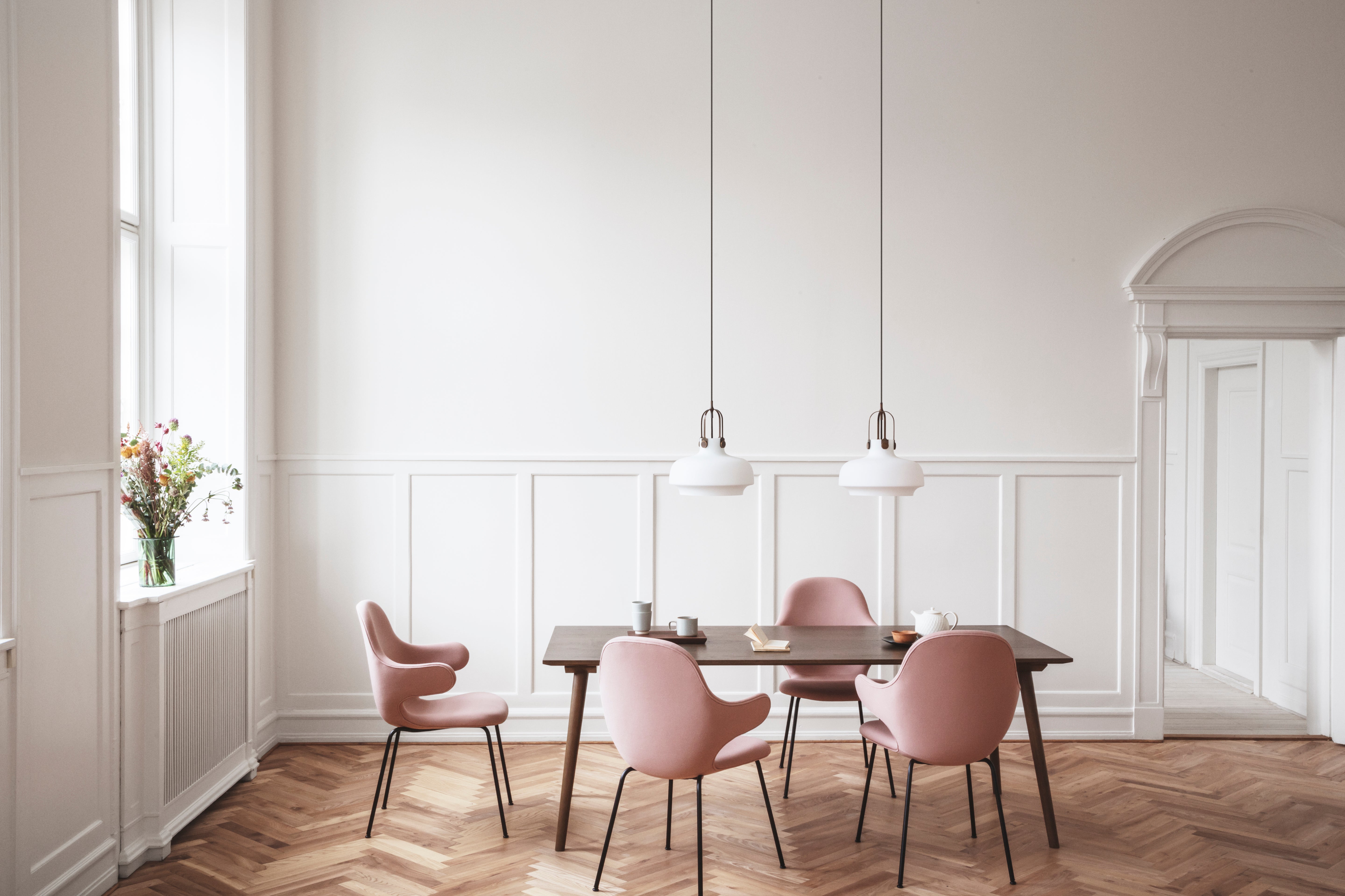 Lampa wisząca COPENHAGEN opalowy klosz z brązowym wykończeniem