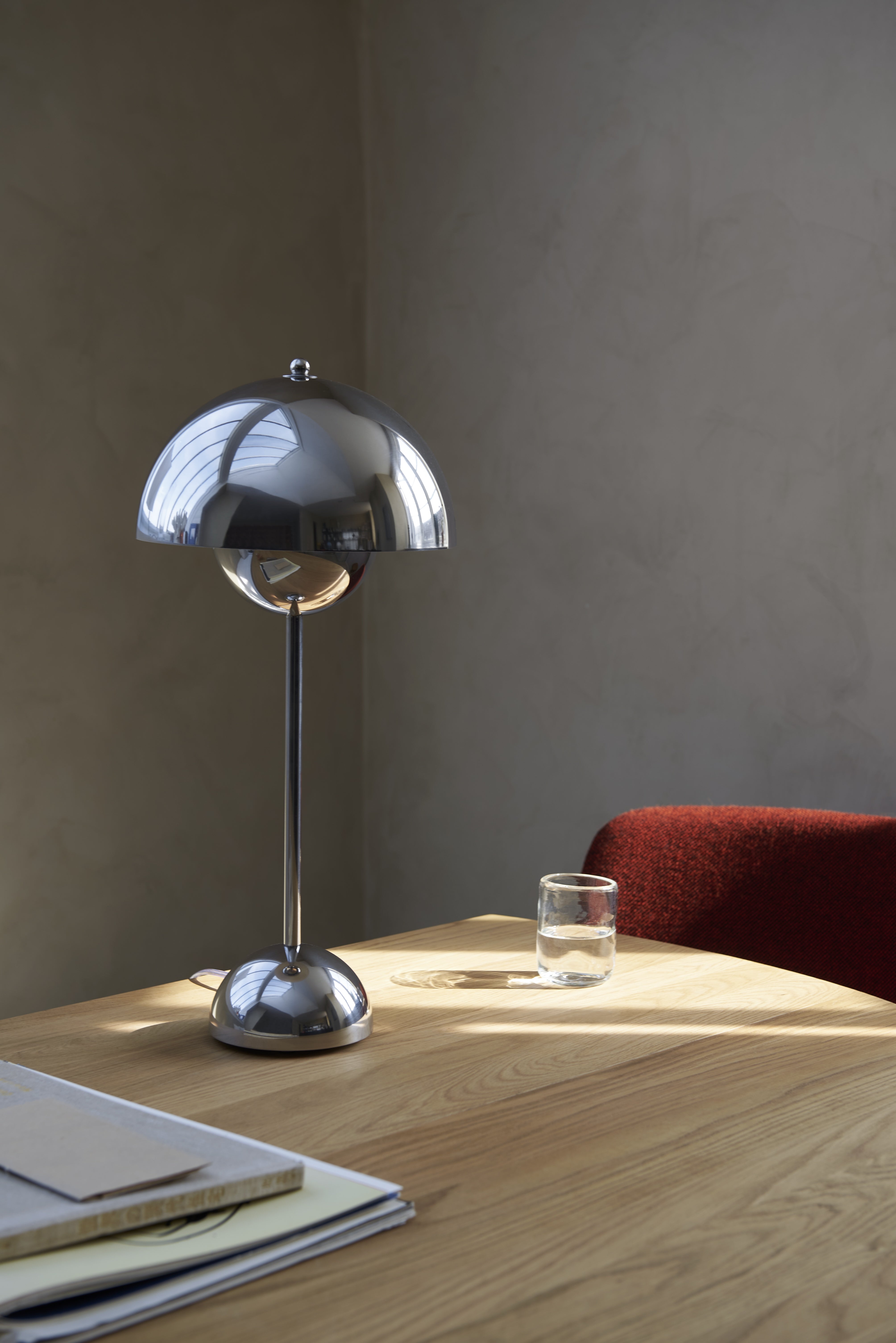Lampa stołowa FLOWERPOT VP3 chromowany