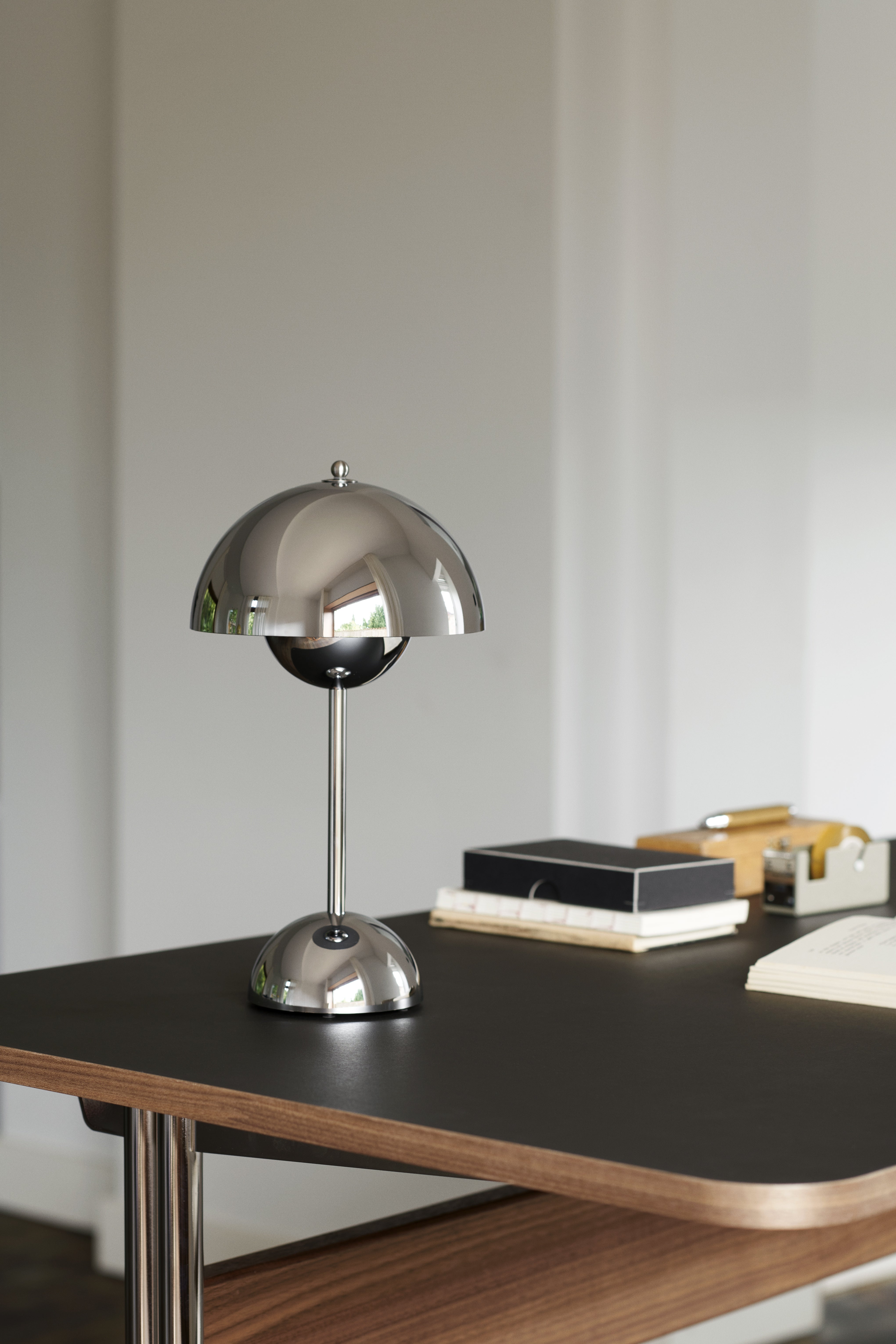Lampa przenośna FLOWERPOT VP9 chromowany