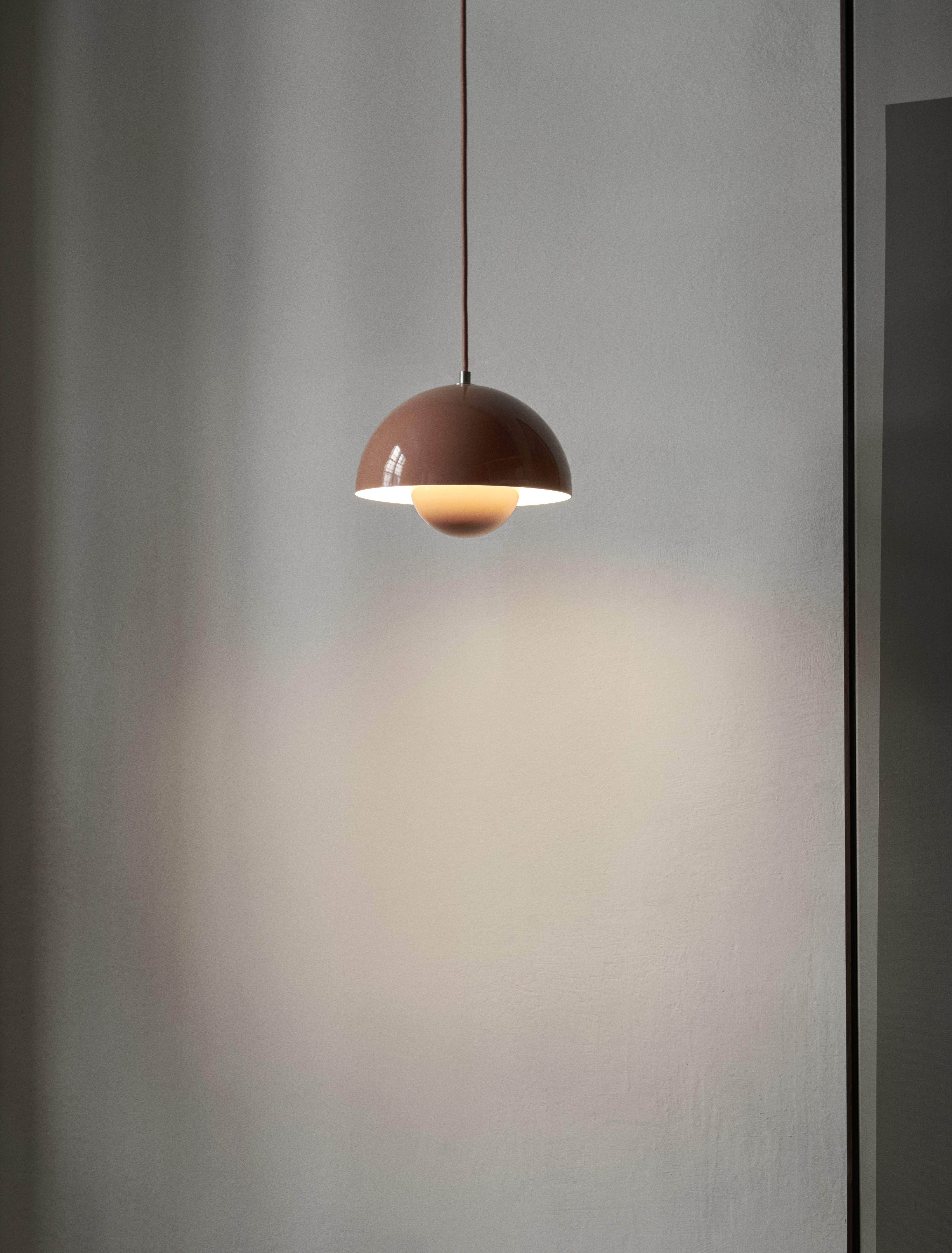 Lampa wisząca FLOWERPOT winny czerwony