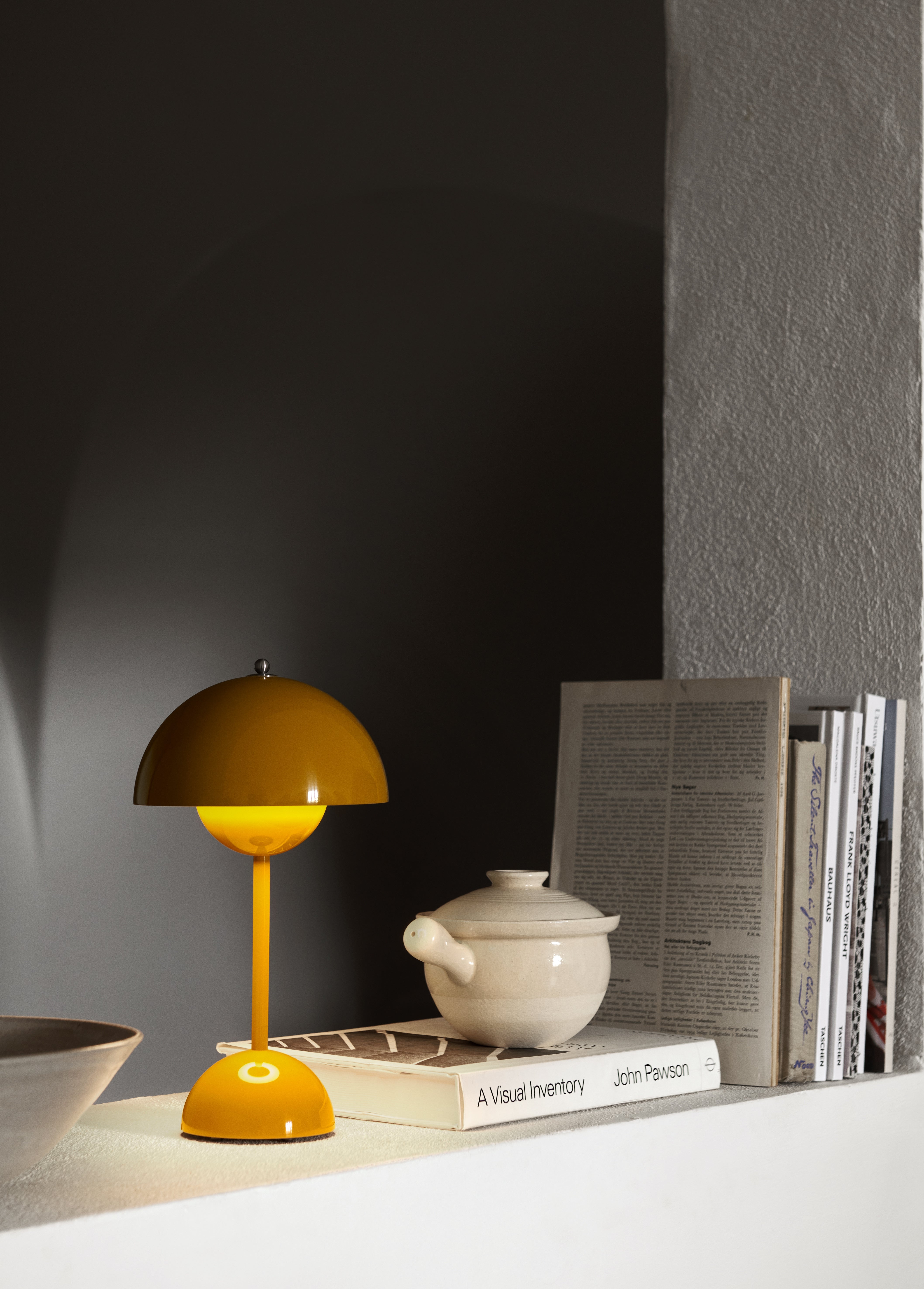 Lampa przenośna FLOWERPOT VP9 musztardowy