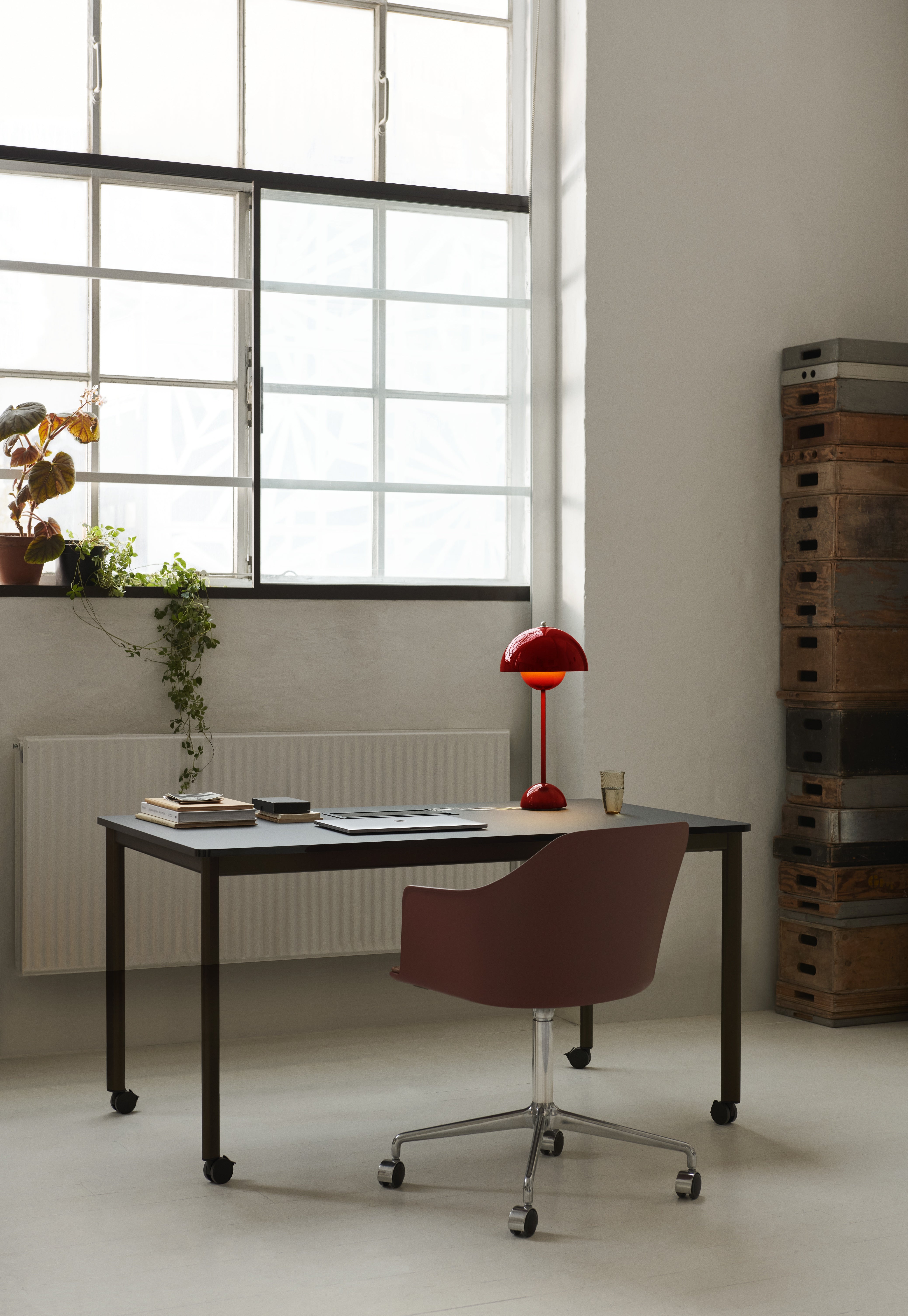 Lampa stołowa FLOWERPOT VP3 fuksja