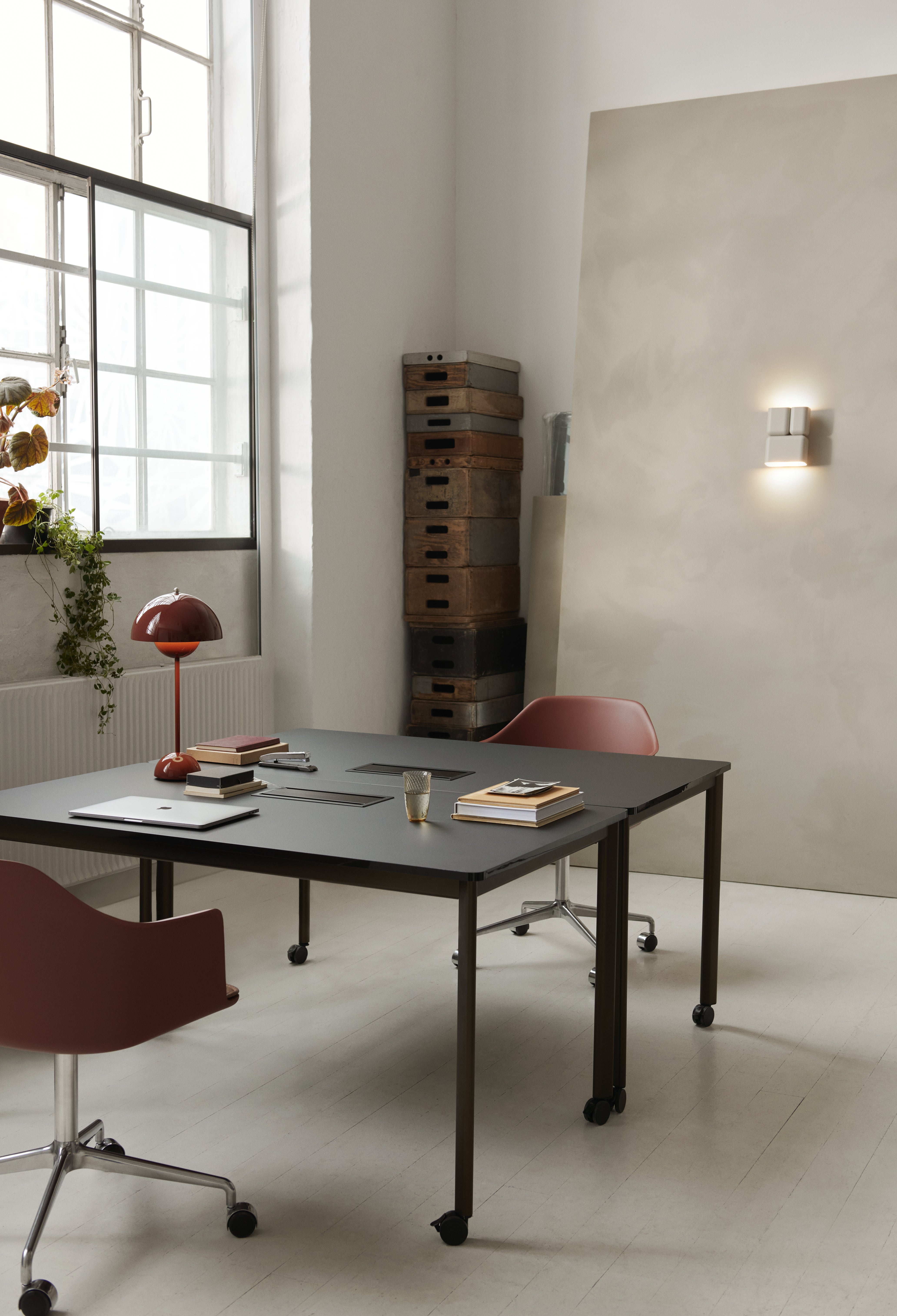Lampa stołowa FLOWERPOT VP3 fuksja