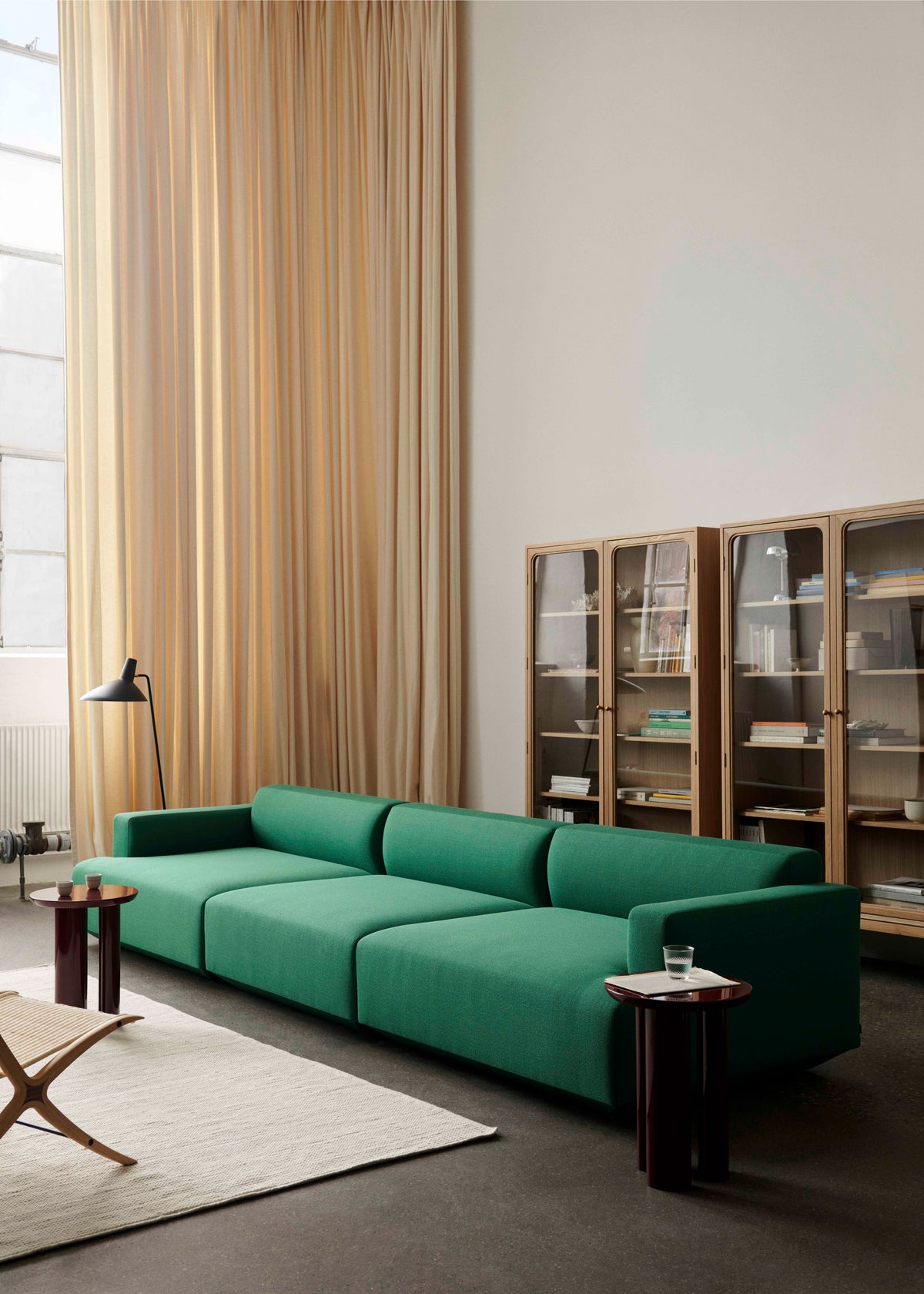 Witryna TRACE SC88 ciemny lakierowany dąb