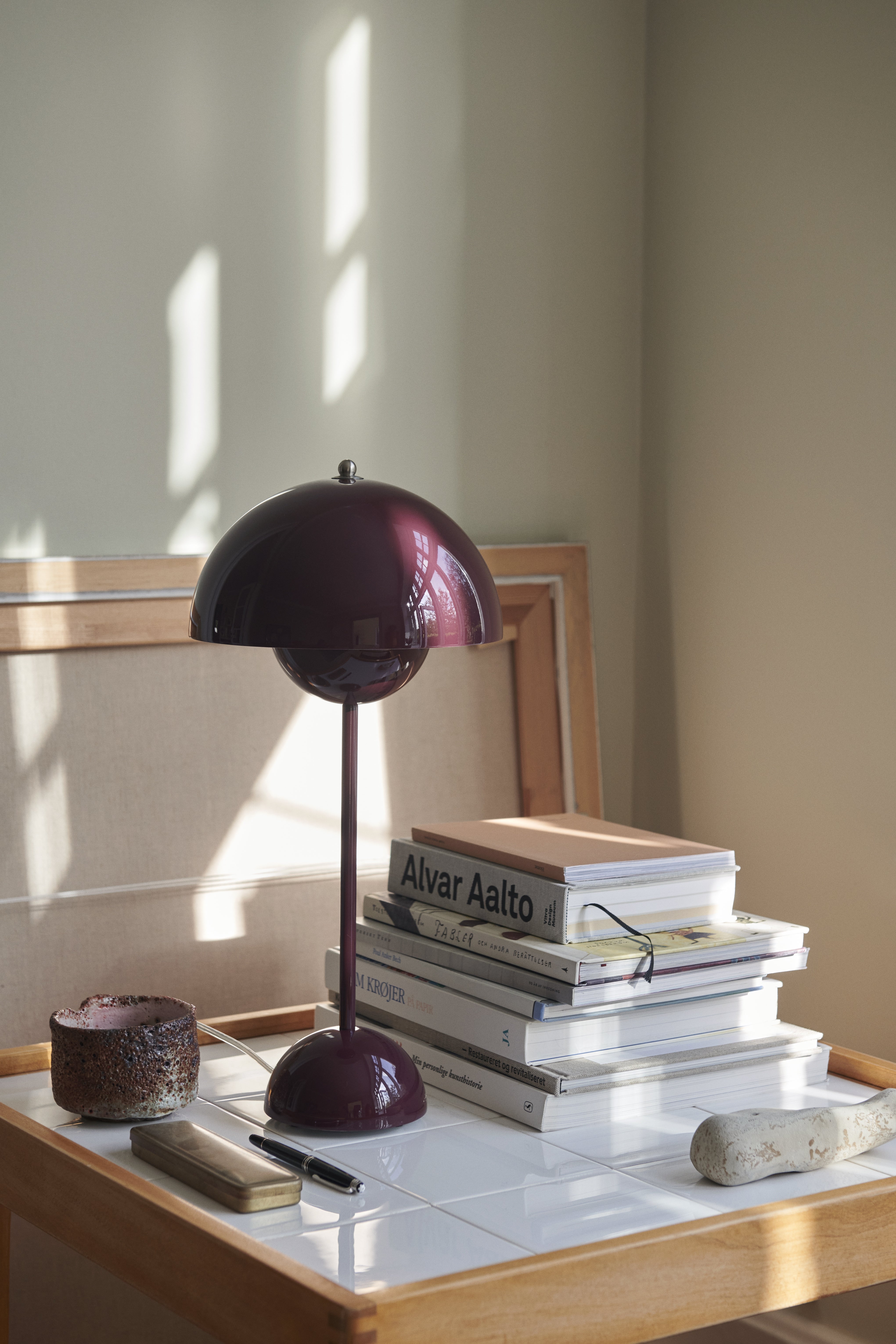 Lampa stołowa FLOWERPOT VP3 ciemna śliwka