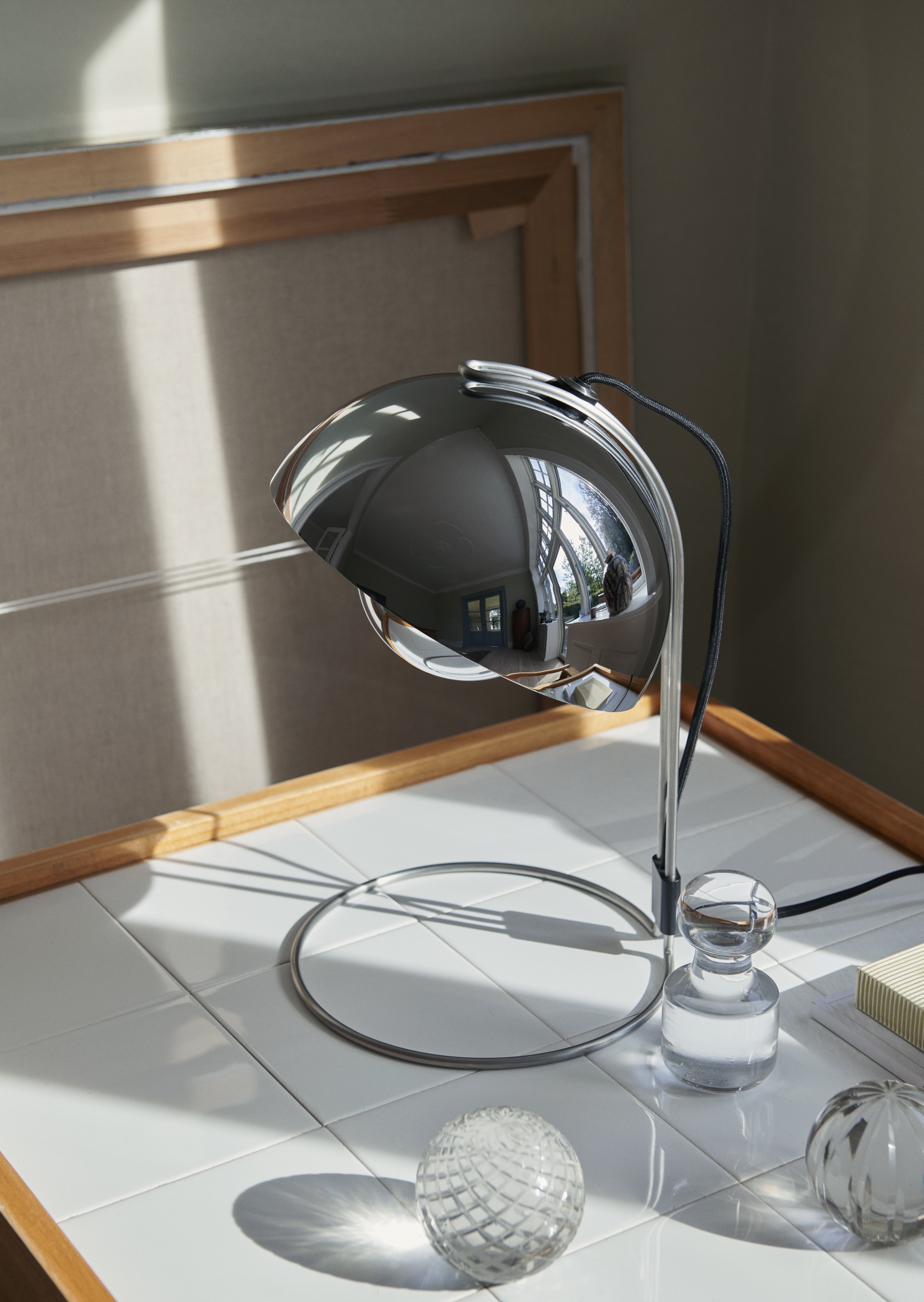 Lampa stołowa FLOWERPOT VP4 chromowany