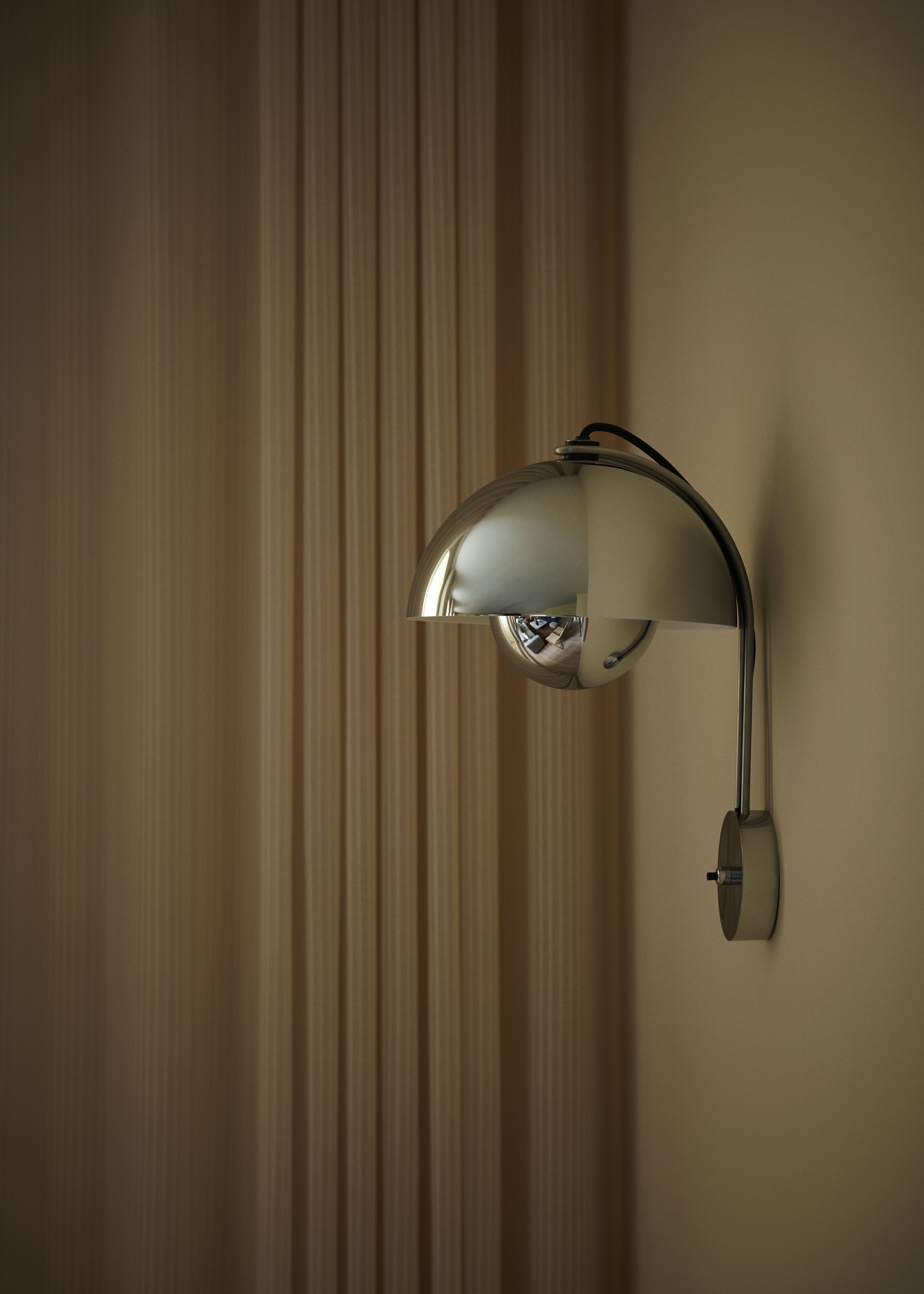Lampa ścienna FLOWERPOT VP8 chromowany