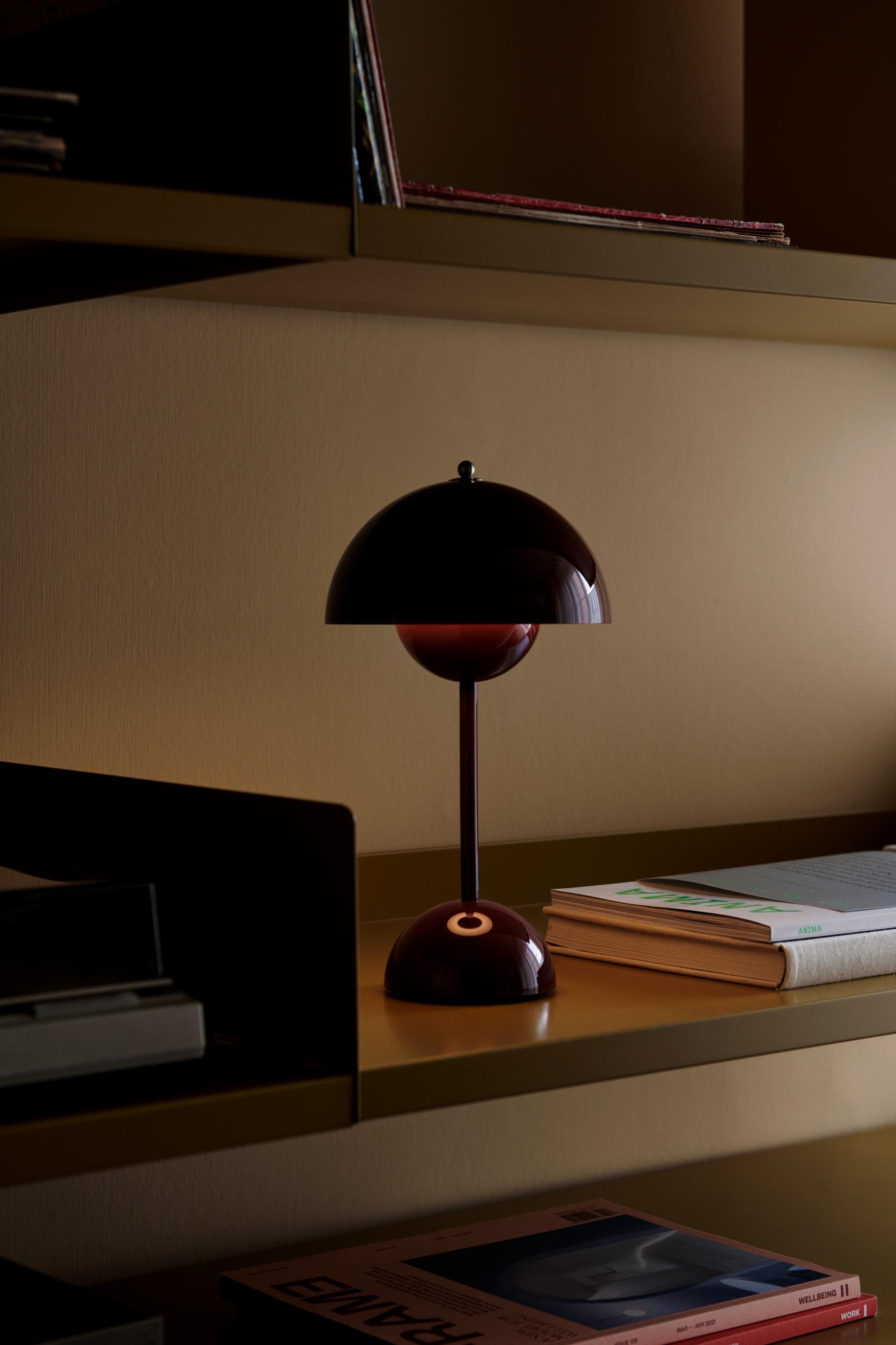 Lampa przenośna FLOWERPOT VP9 ciemny śliwkowy