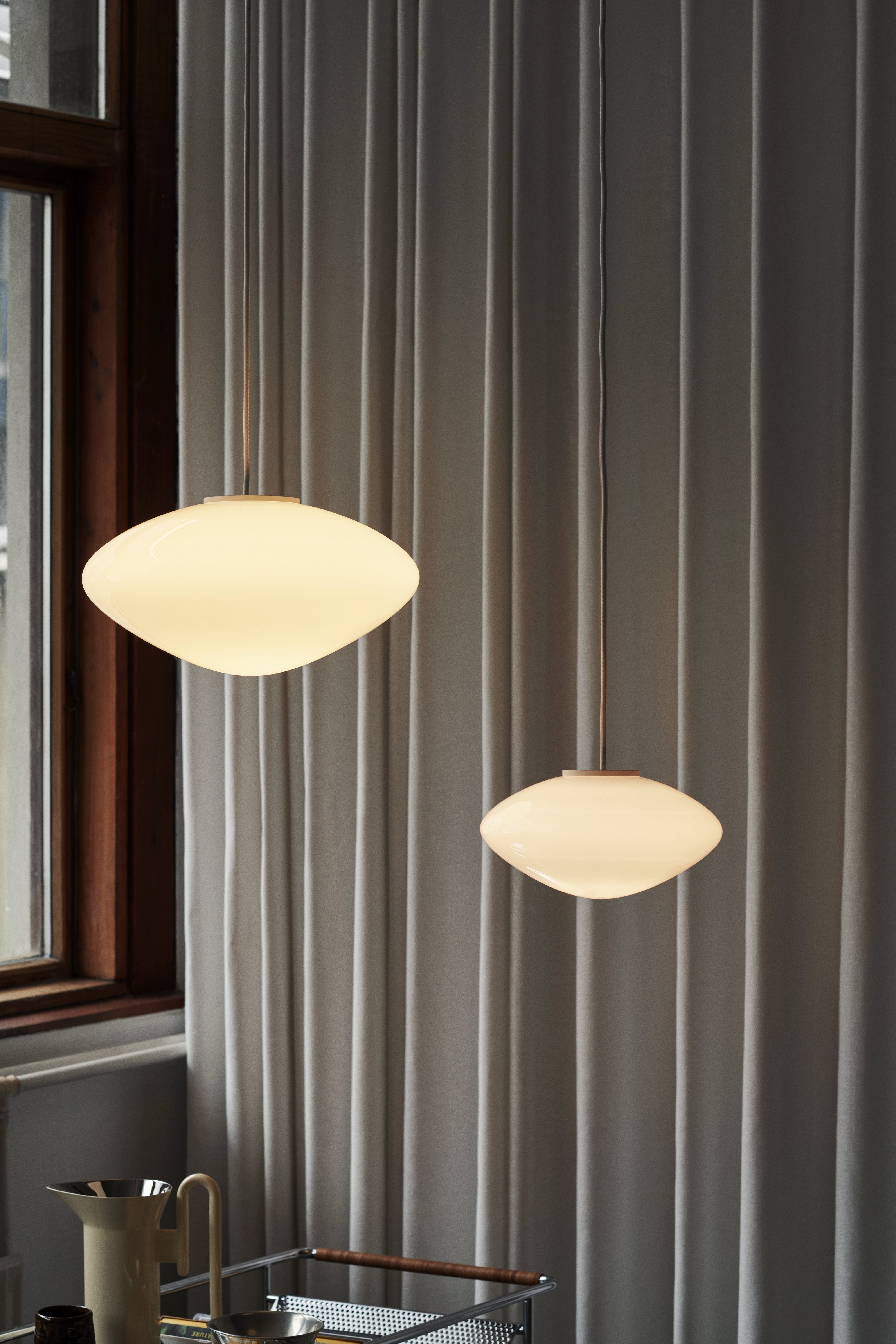 Lampa wisząca MIST opalowy klosz