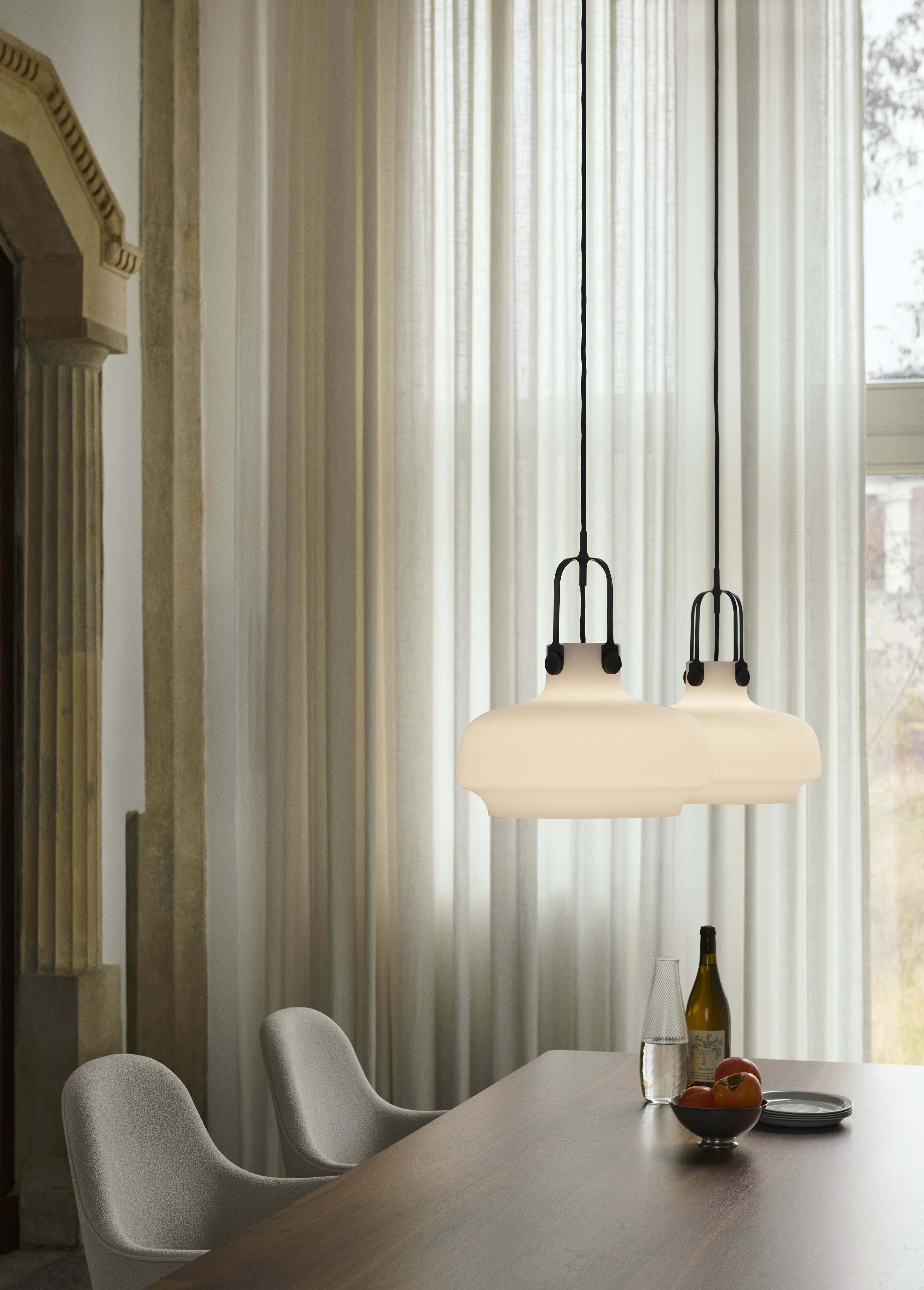 Lampa wisząca COPENHAGEN opalowy klosz z brązowym wykończeniem