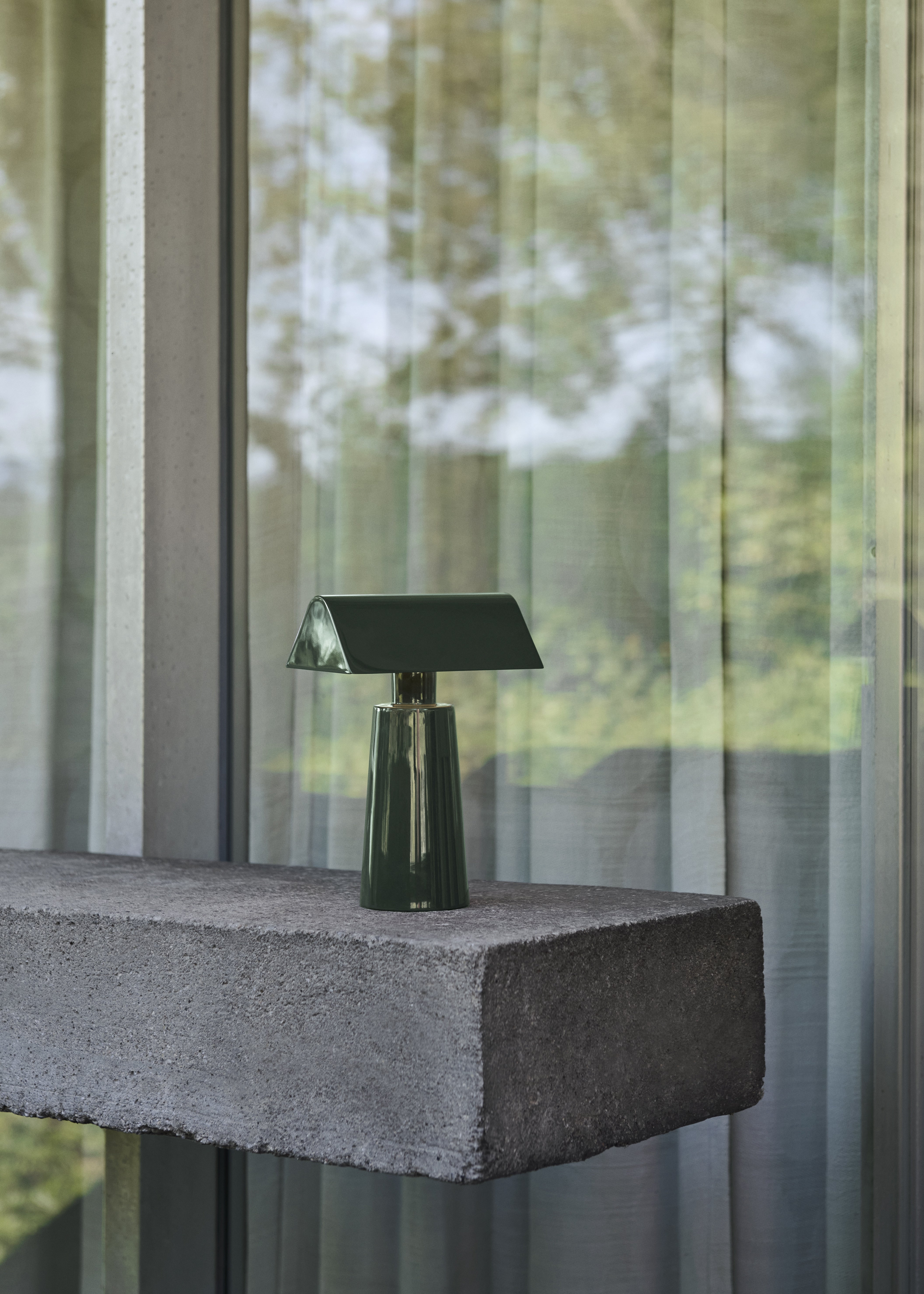 Lampa przenośna CARET MF1 ciemnozielony