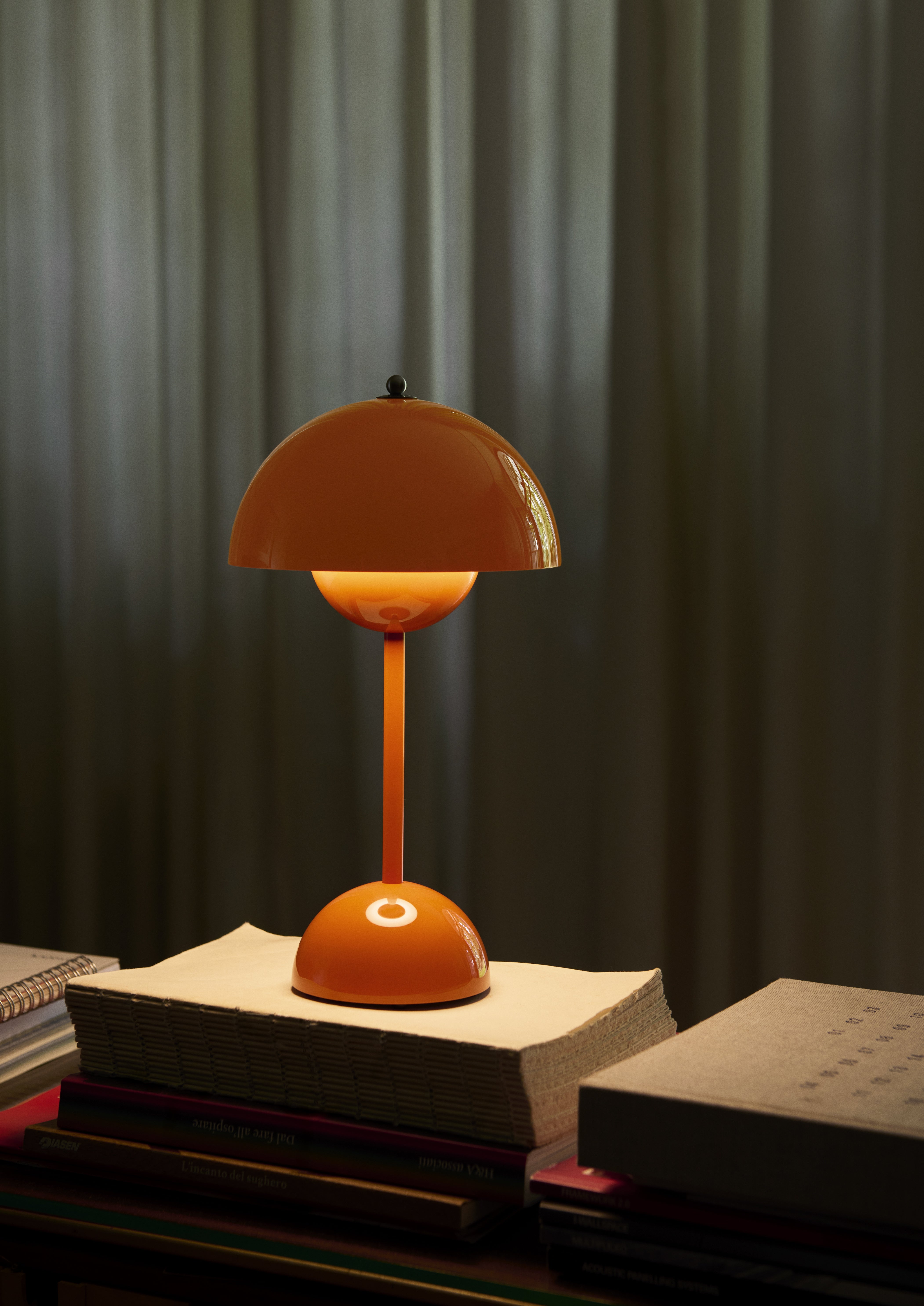 Lampa przenośna FLOWERPOT VP9 pomarańczowy