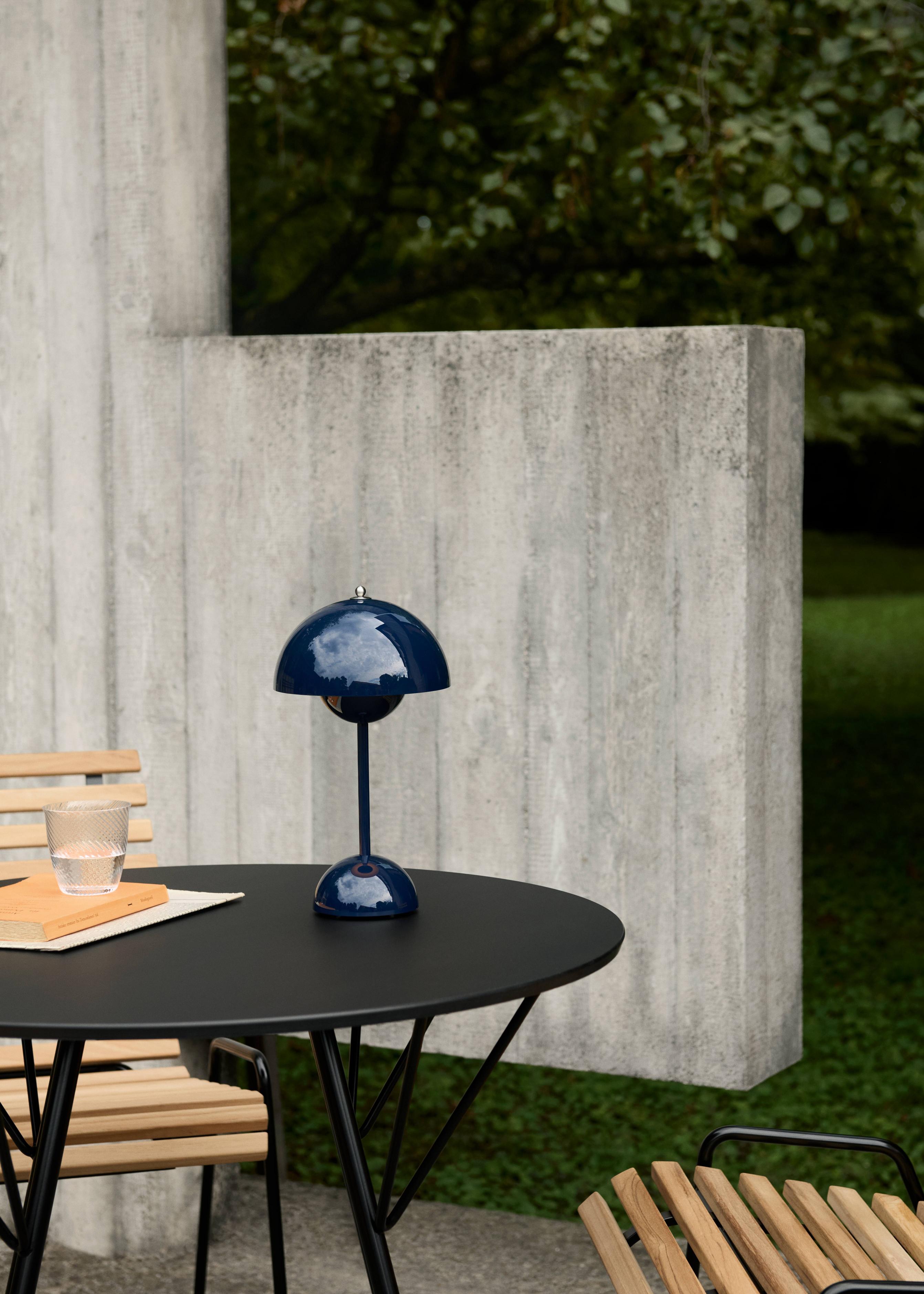 Lampa przenośna FLOWERPOT VP9 stalowy niebieski