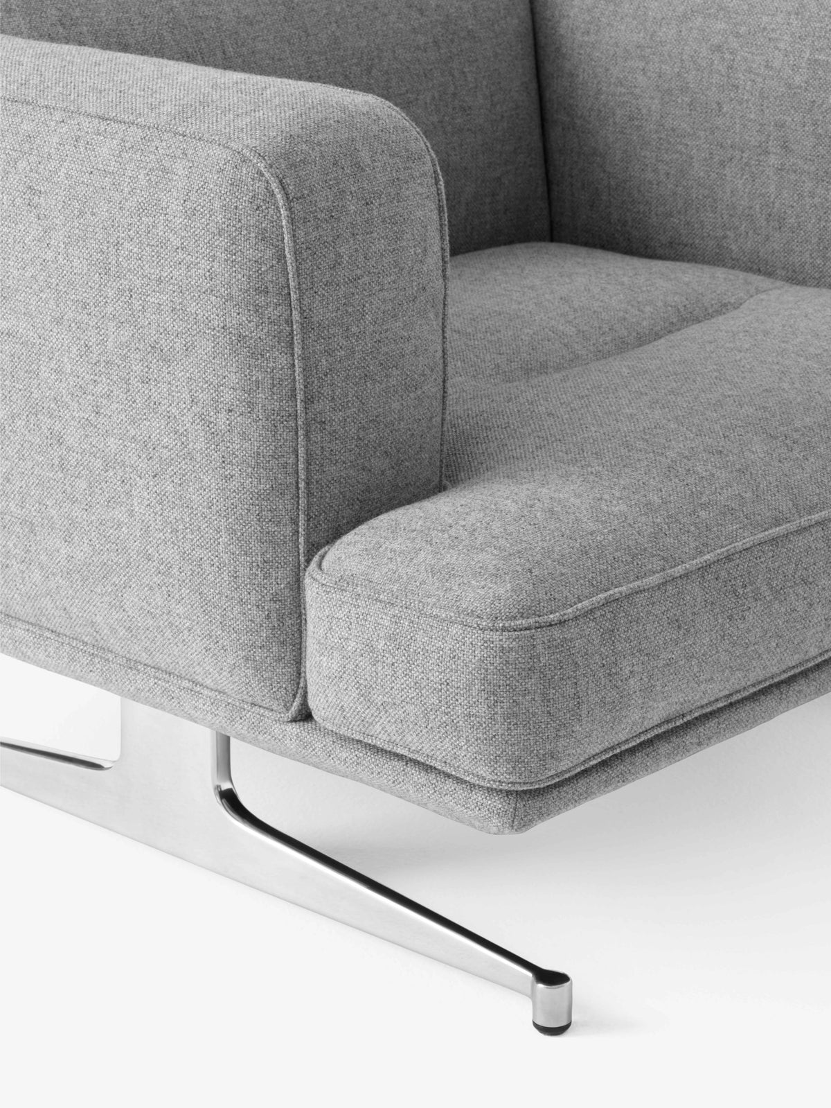 Fotel INLAND AV21 tapicerowany z aluminiową podstawą