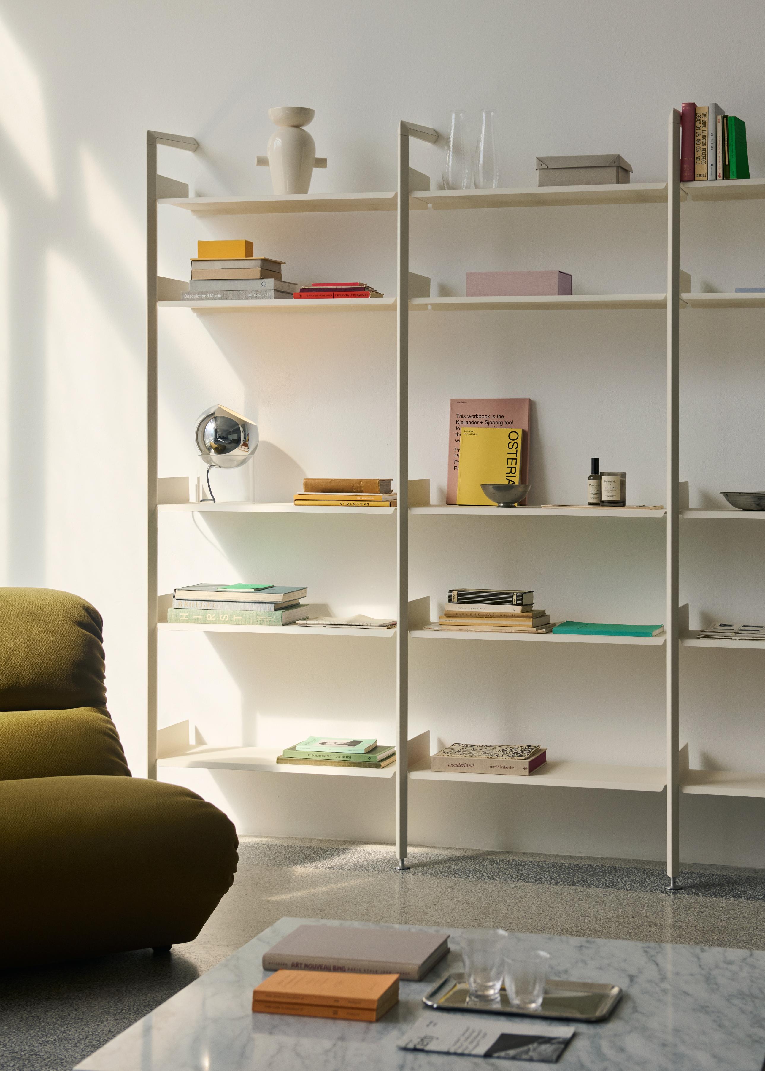 Stolik kawowy kwadratowy SETT LN13 zielony marmurowy blat z chromowaną podstawą