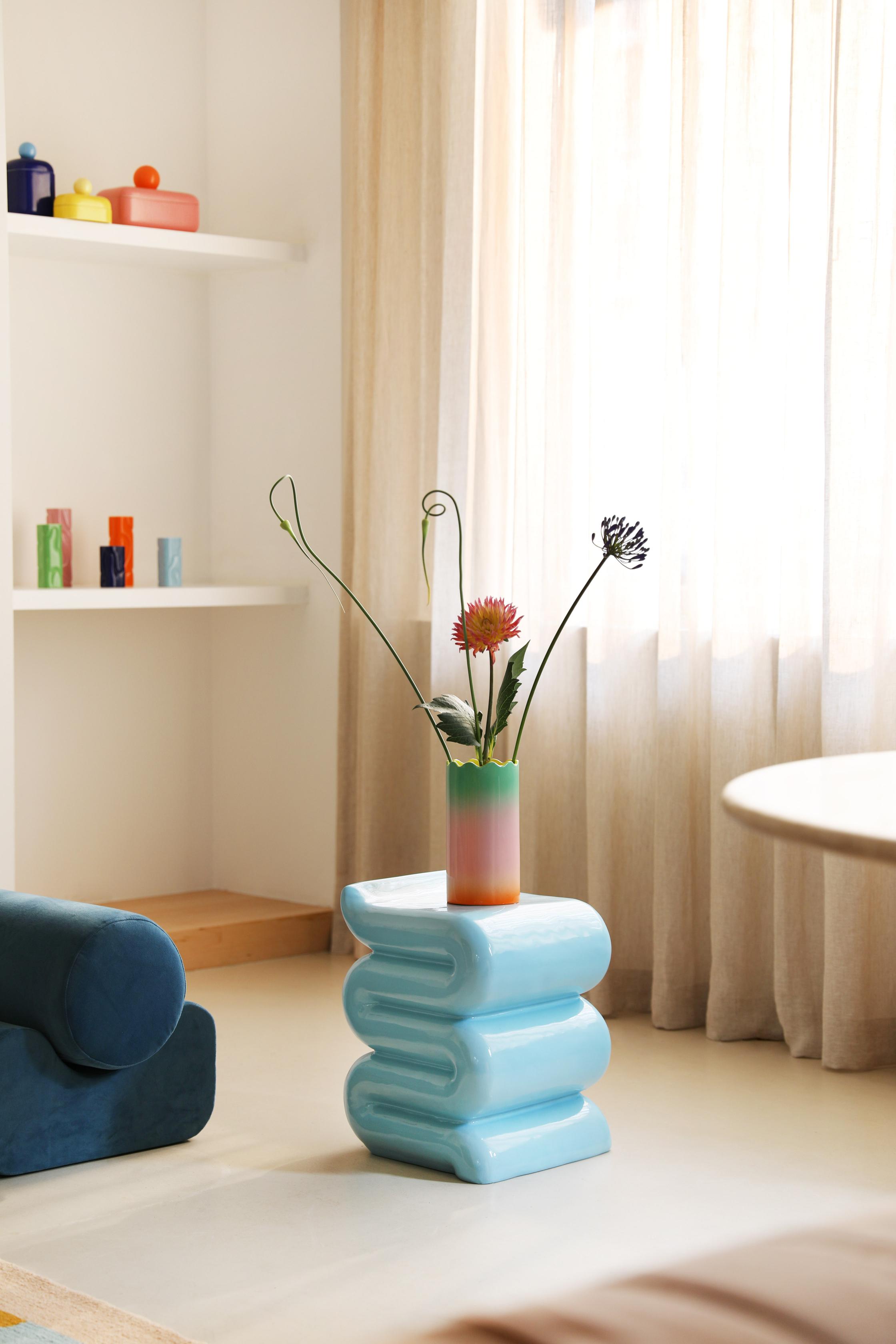 Seiten Tisch WHIP blau