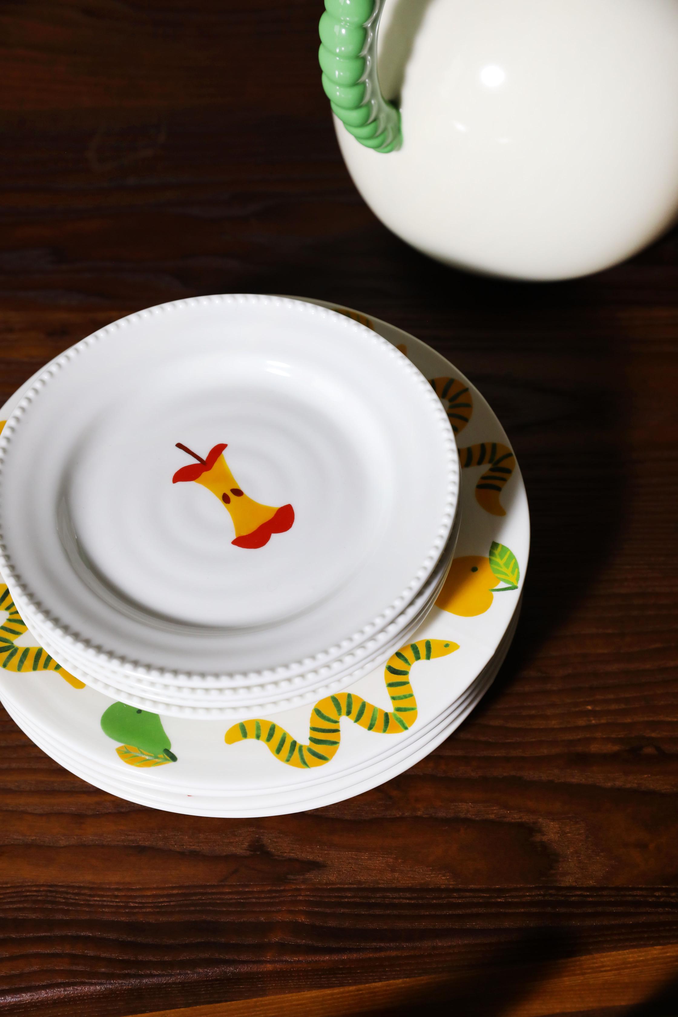 HAINES white dessert plate set with red and orange