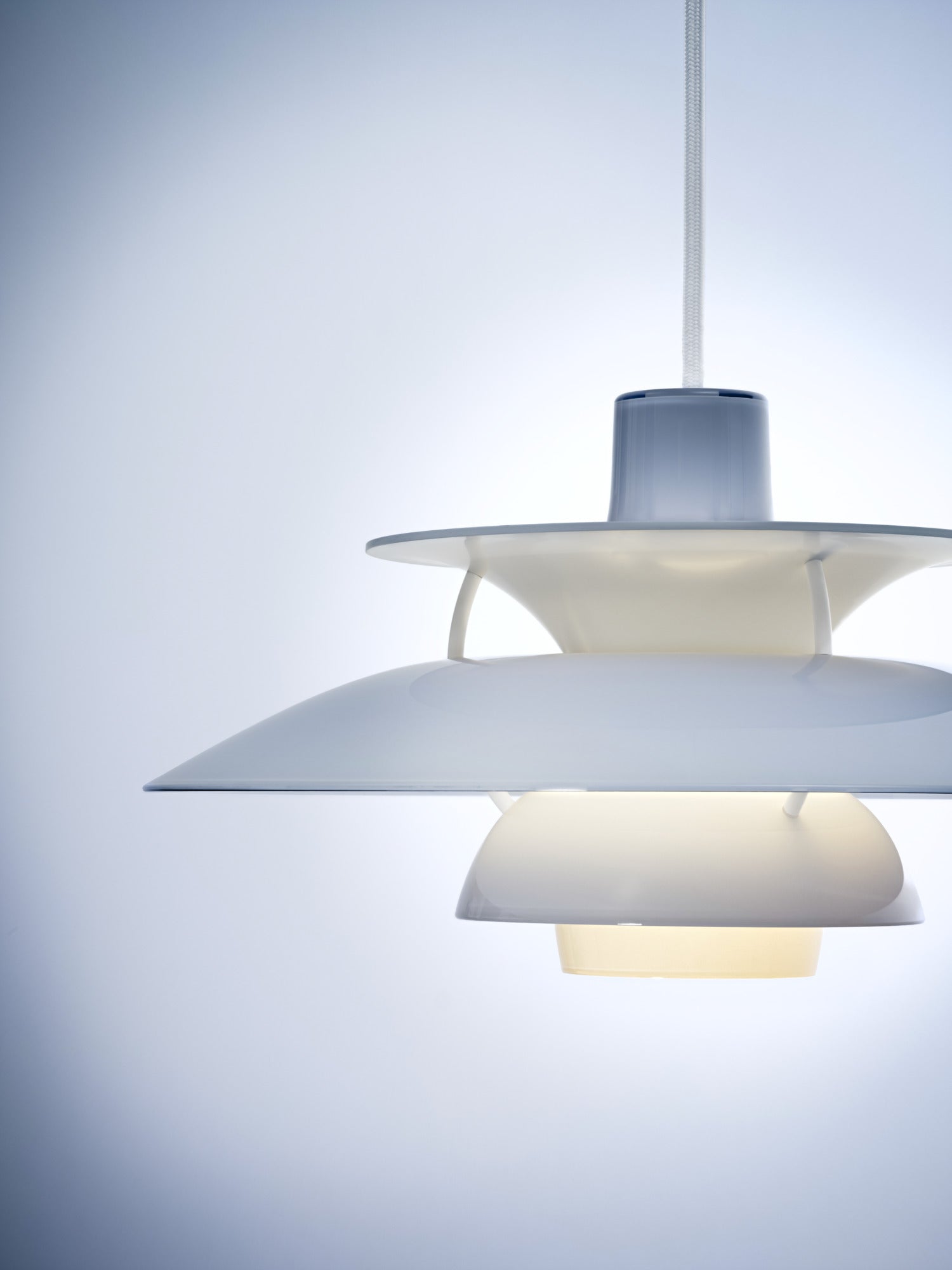 Lampa wisząca PH 5 OPAL błękitny – Louis Poulsen