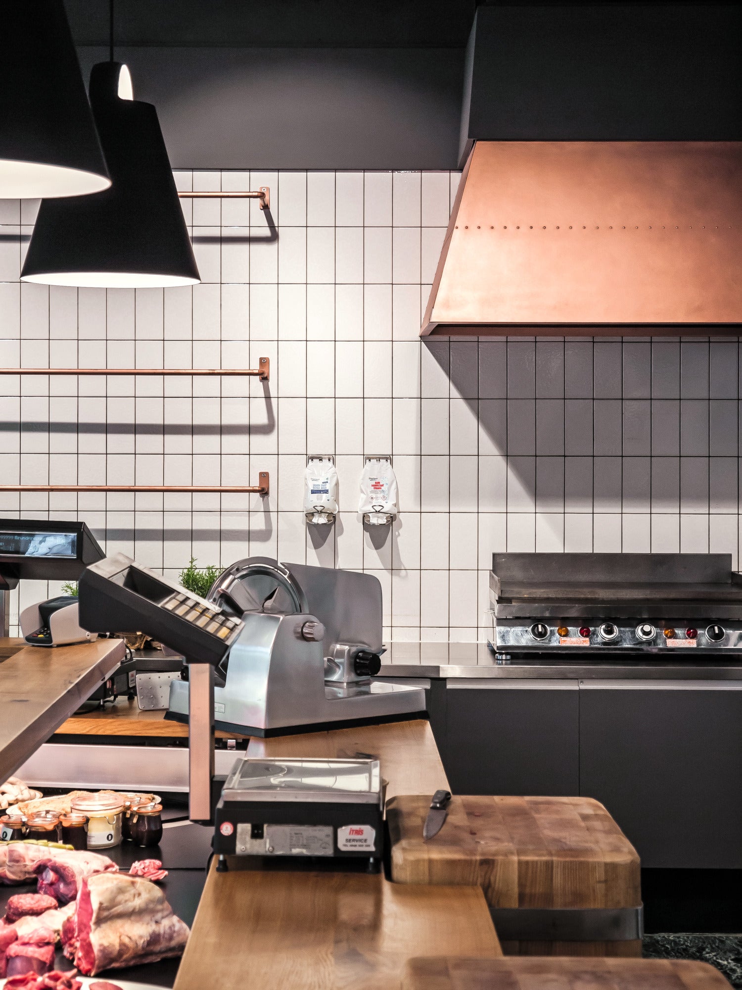 Lampa wisząca ABOVE czarny