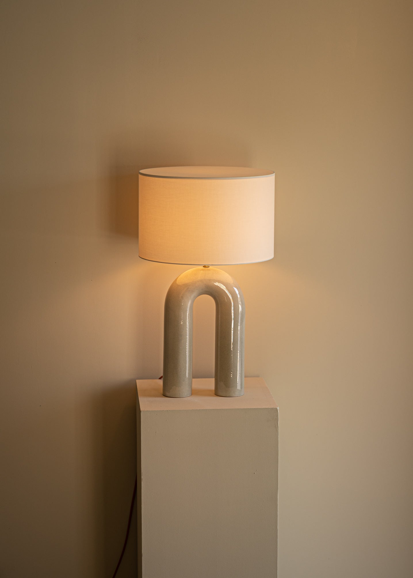 ARKO Ceramic Table Lamp in Sand