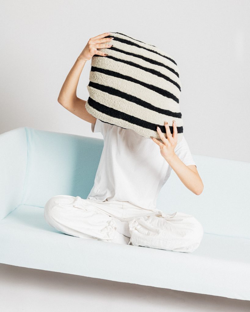 Dekokissen BONBON gebrochenes Weiß mit Schwarz