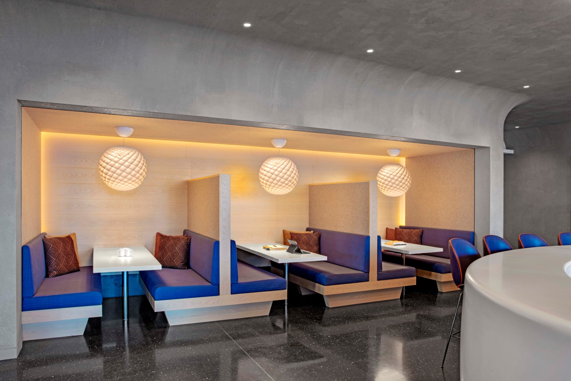 Lampa wisząca PATERA biały