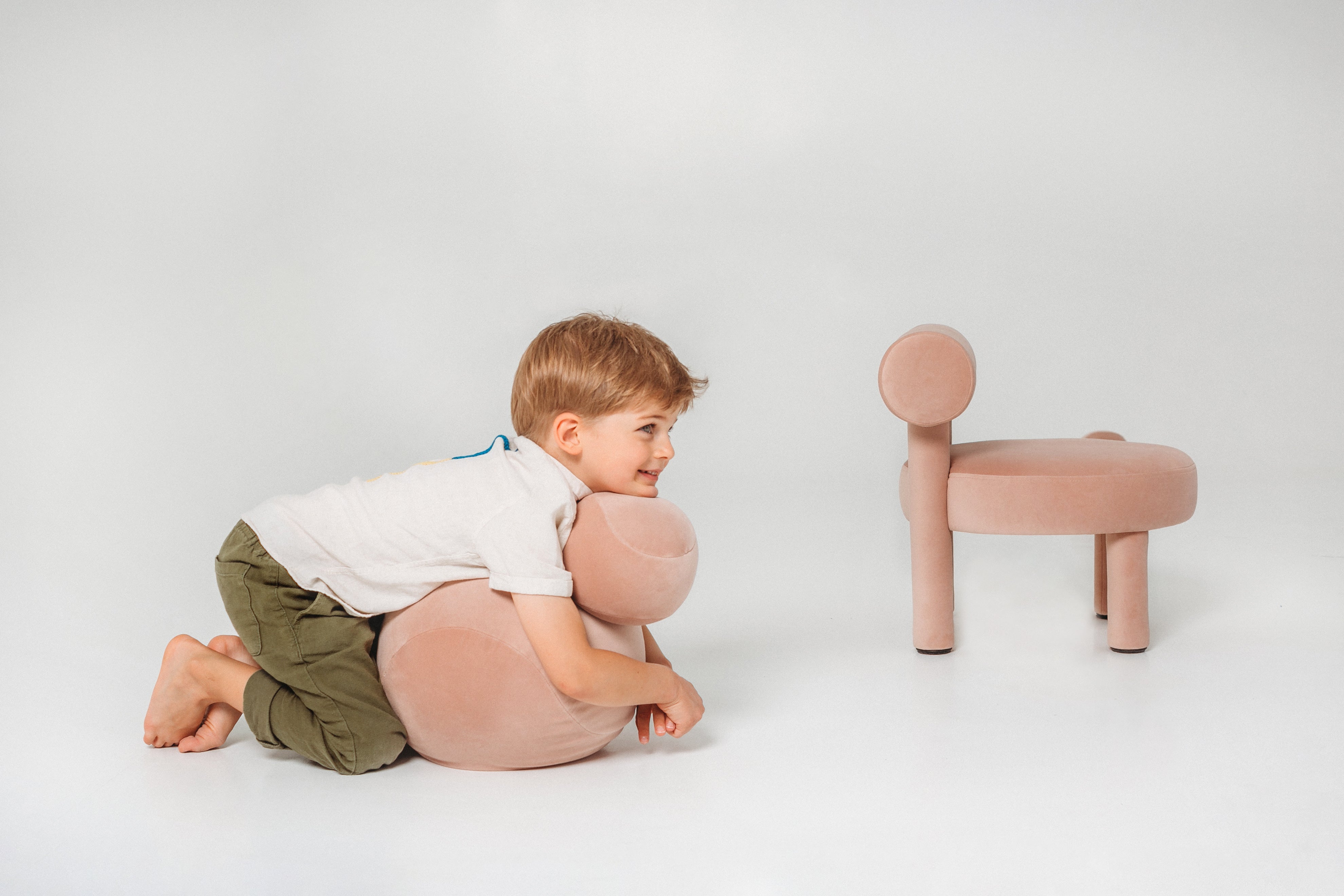 Puf dziecięcy BABY SPHERIC tapicerowany