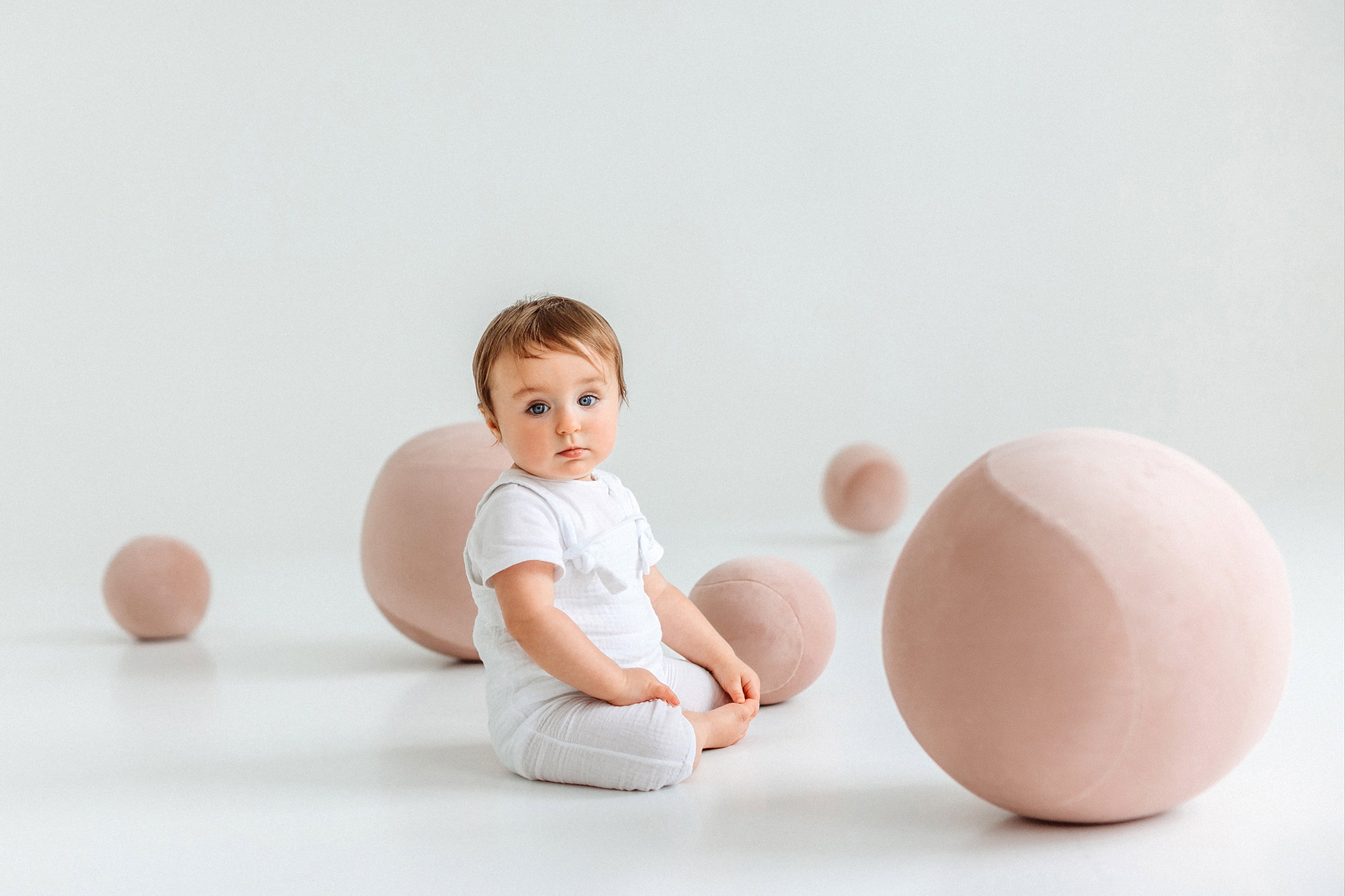 Puf dziecięcy BABY SPHERIC tapicerowany