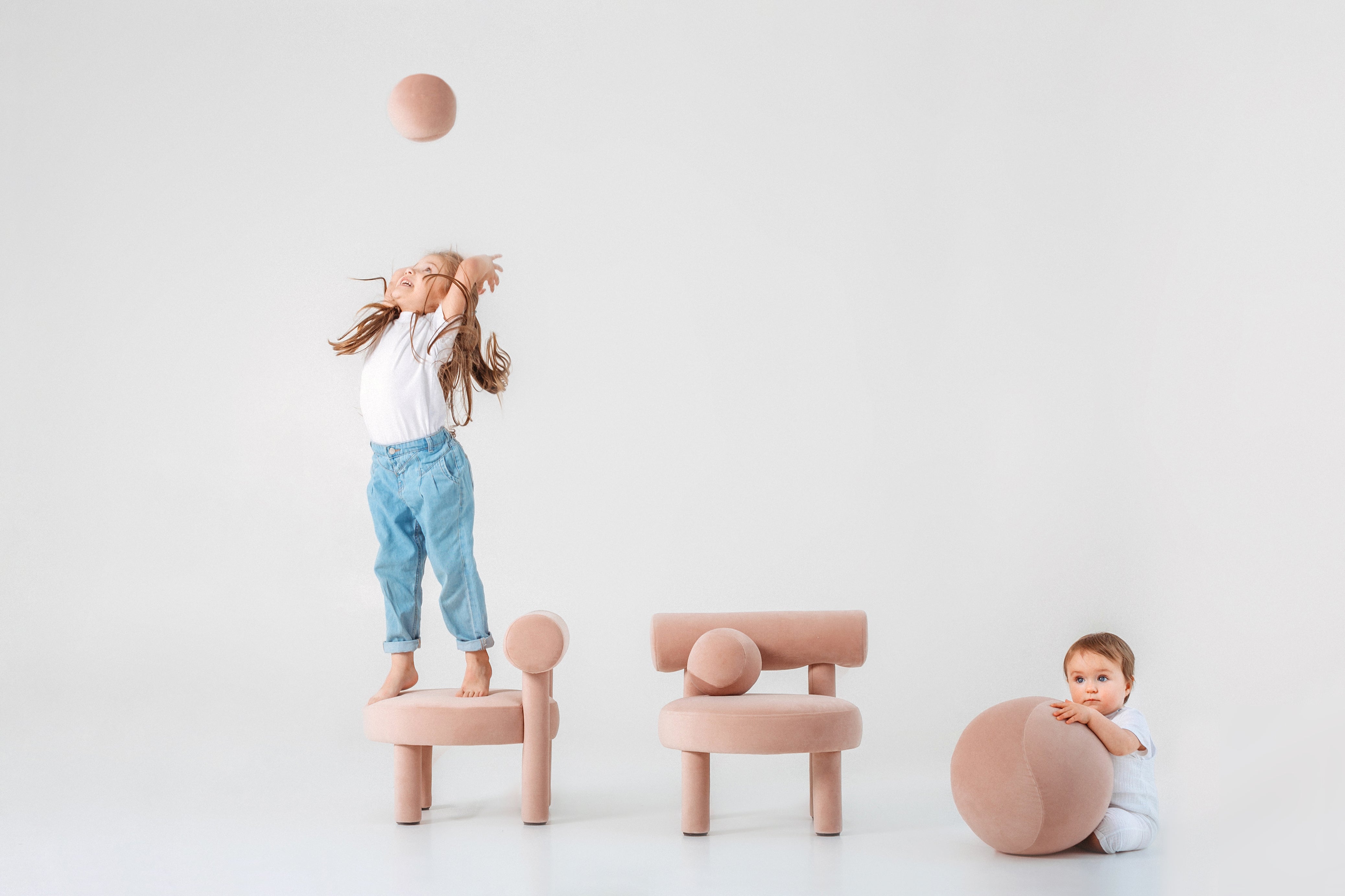 Puf dziecięcy BABY SPHERIC tapicerowany