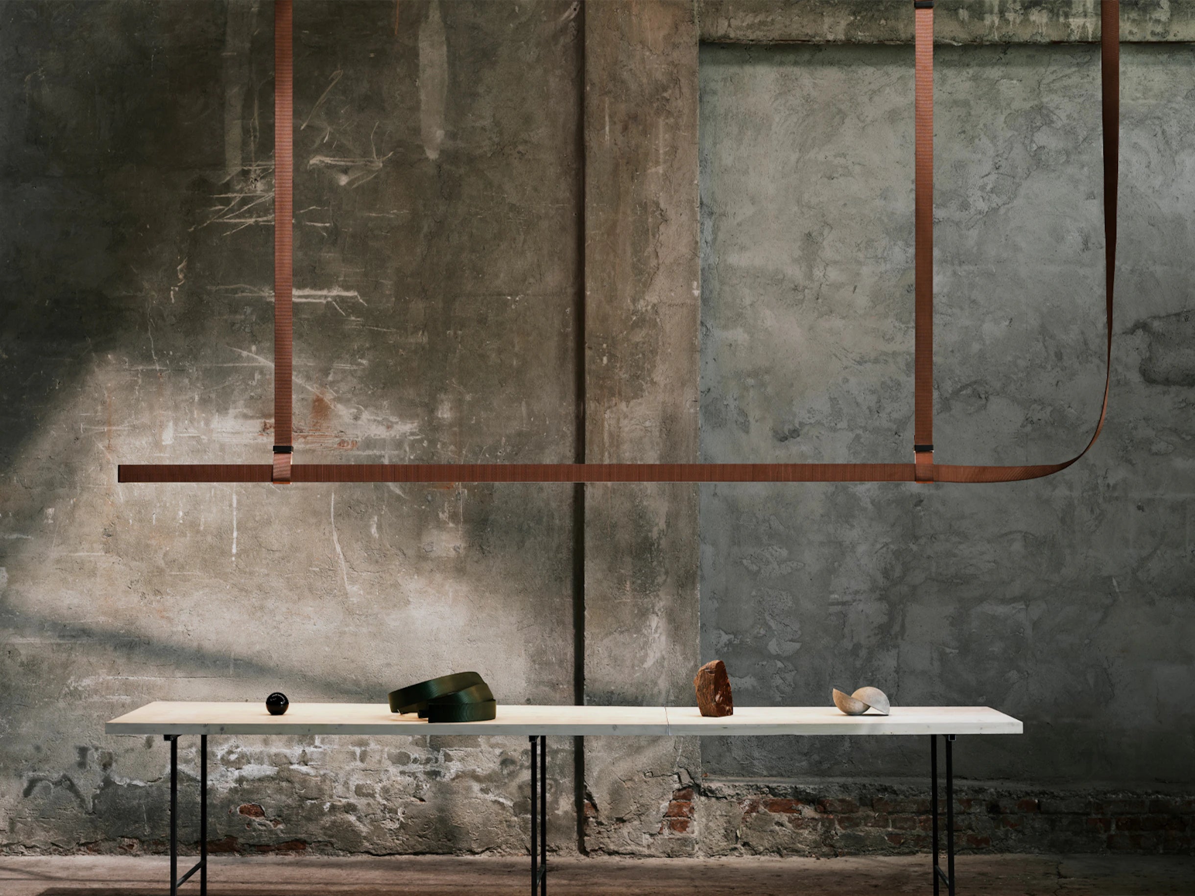 Lampa wisząca BELT brązowa skóra