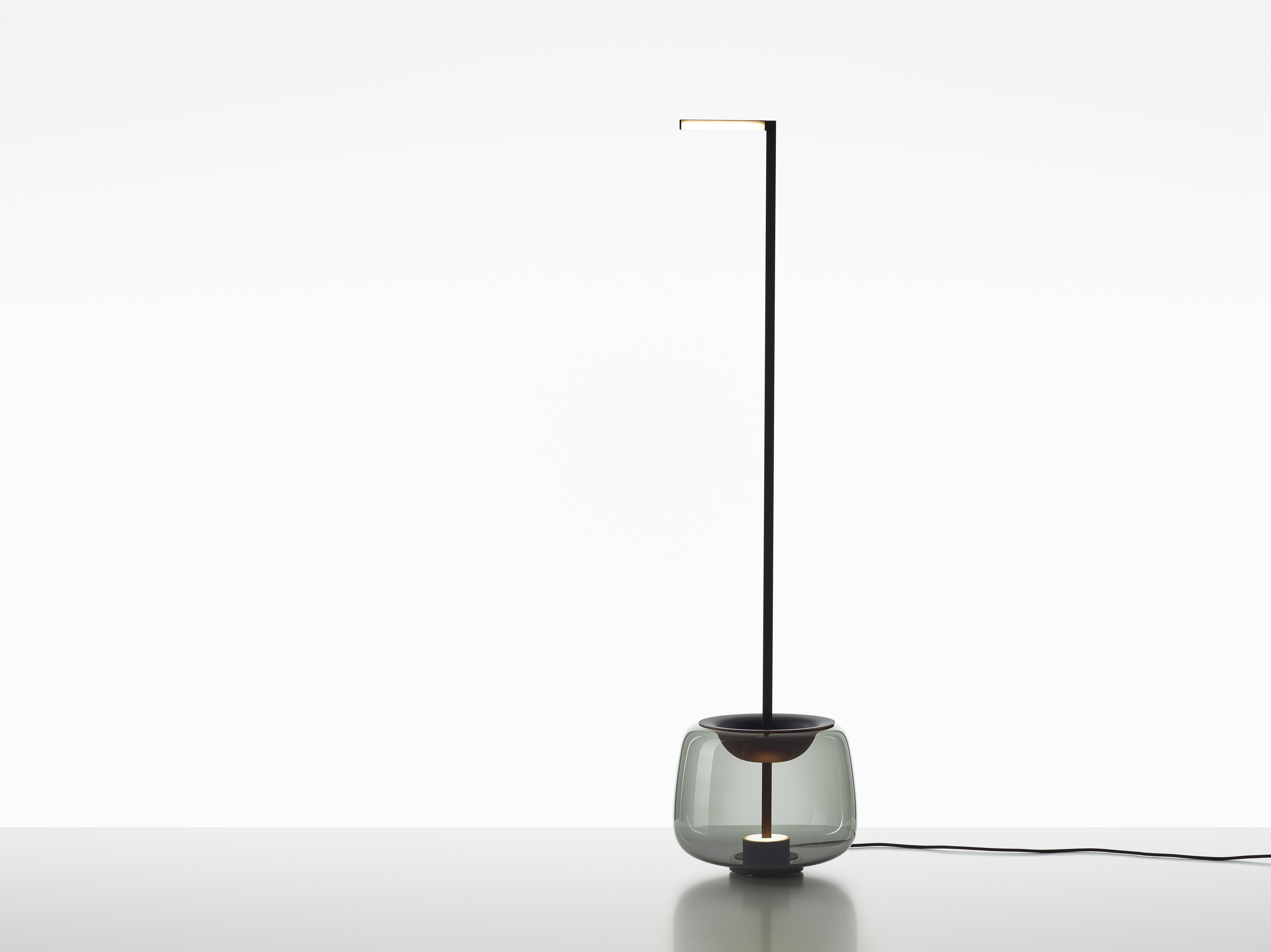 Doppel -Shiny -Glas -Stehlampe