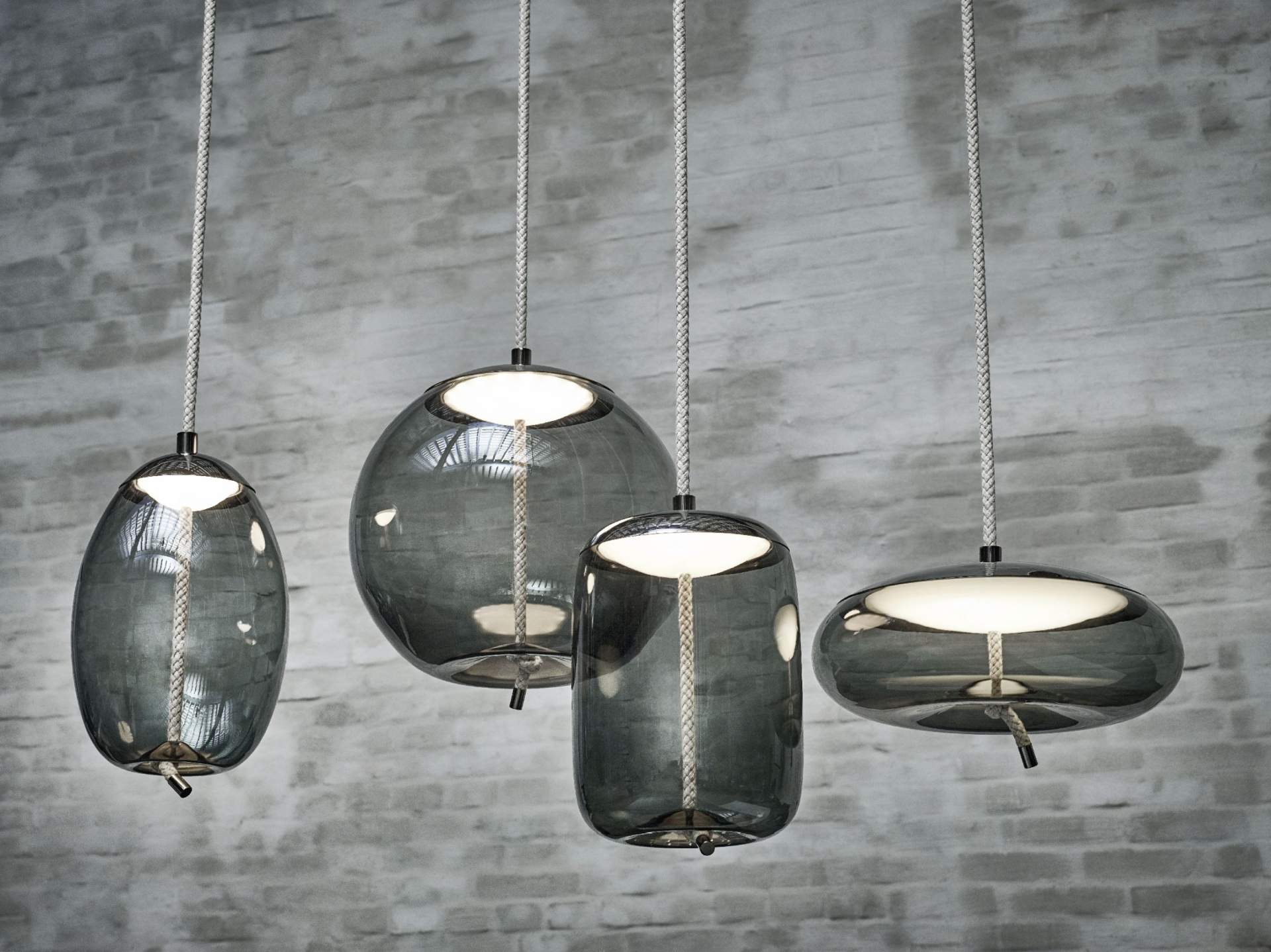 Lampa wisząca KNOT - UOVO szklana