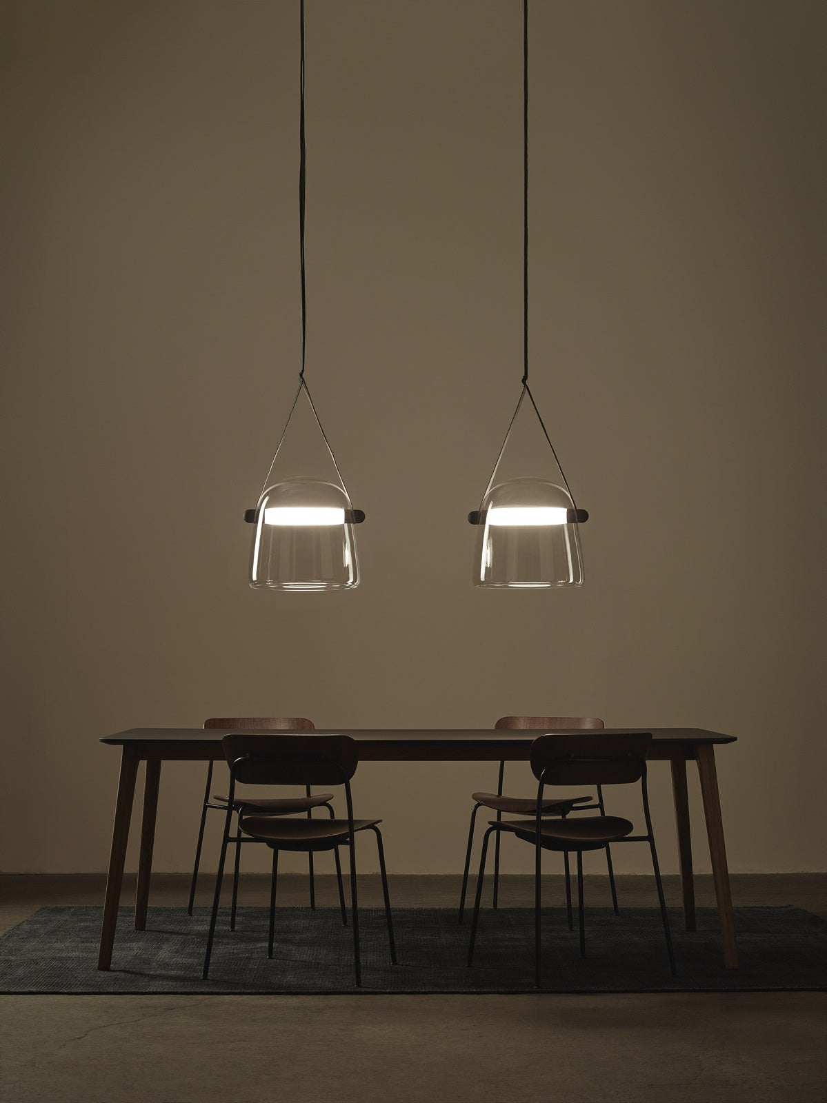 Lampa wisząca MONA czarna podsufitka