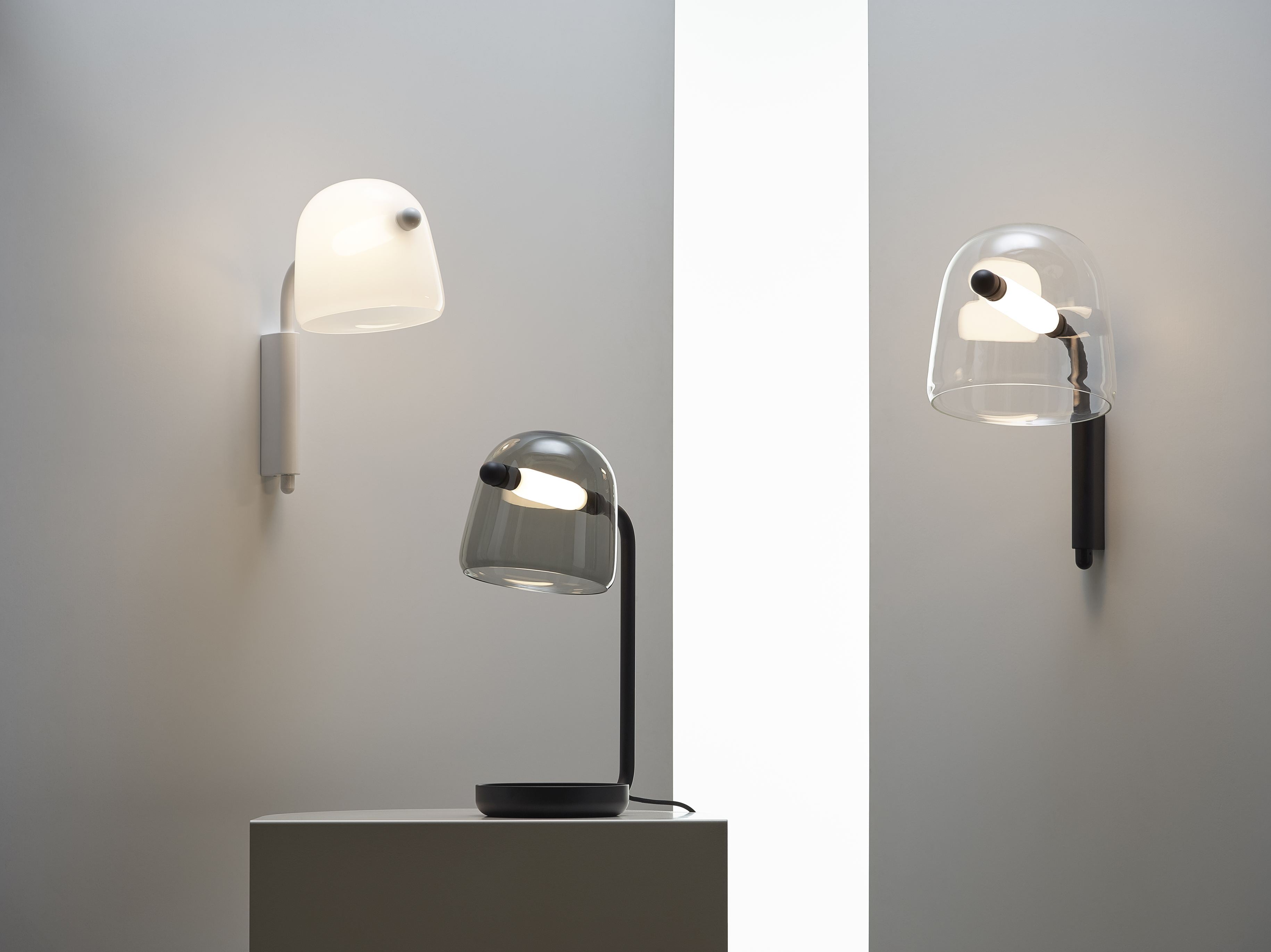 Lampa ścienna MONA czarna podstawa