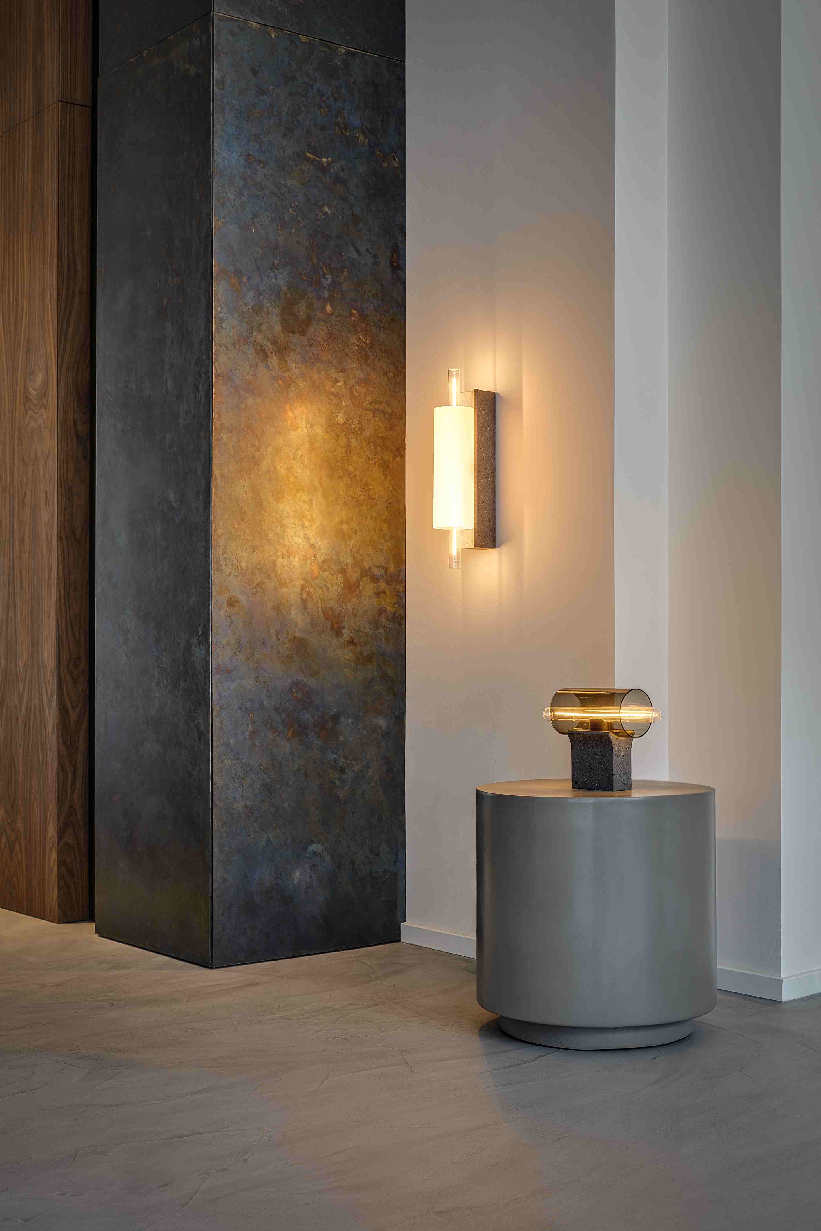 Lampa ścienna OVERLAY beton