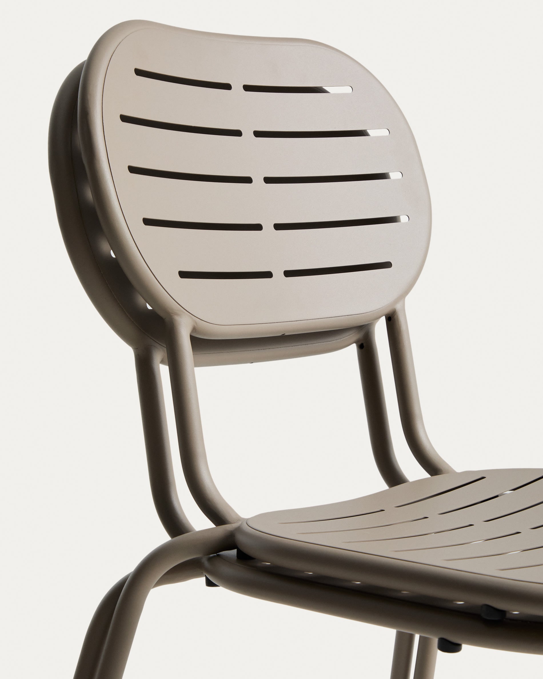 BRAI taupe garden chair