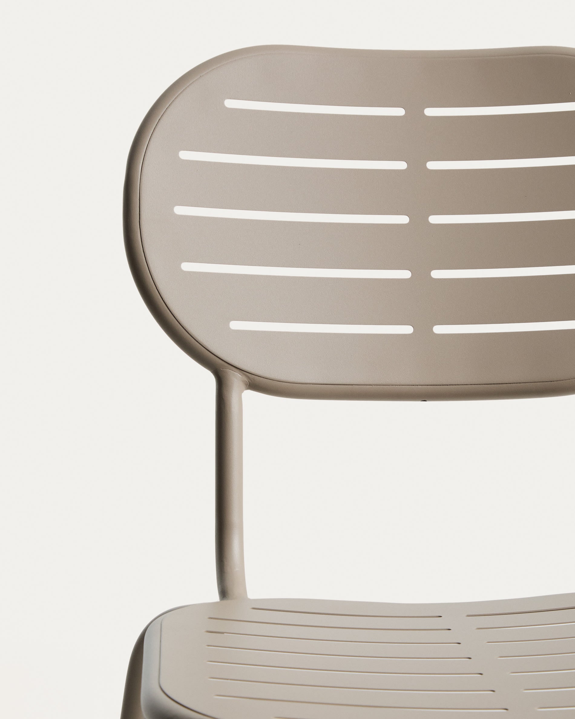 BRAI taupe garden chair