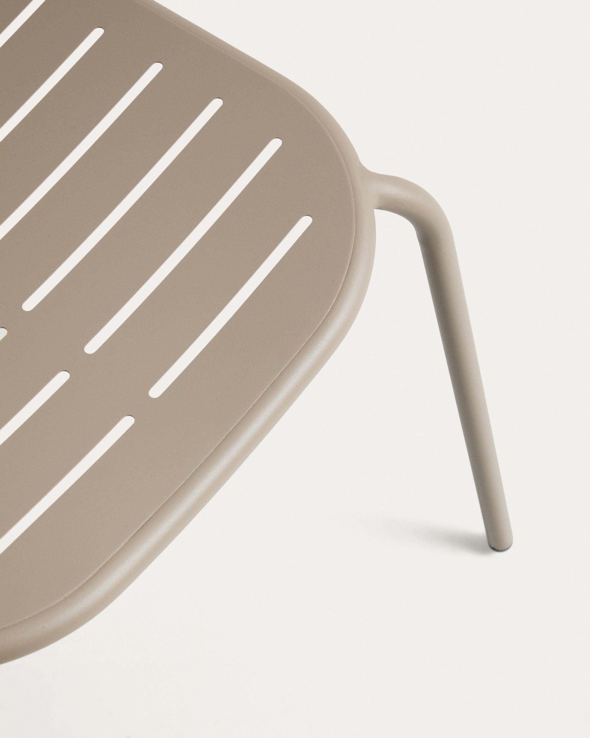 BRAI taupe garden chair