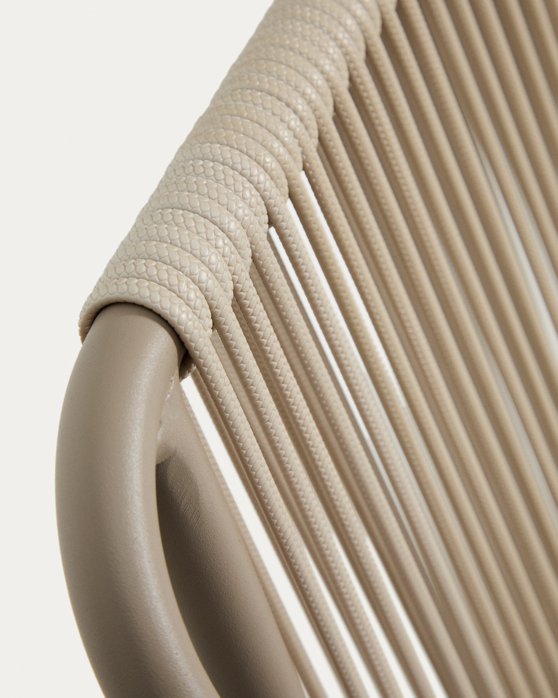 Krzesło ogrodowe ZIVIA ecru z taupe podstawą