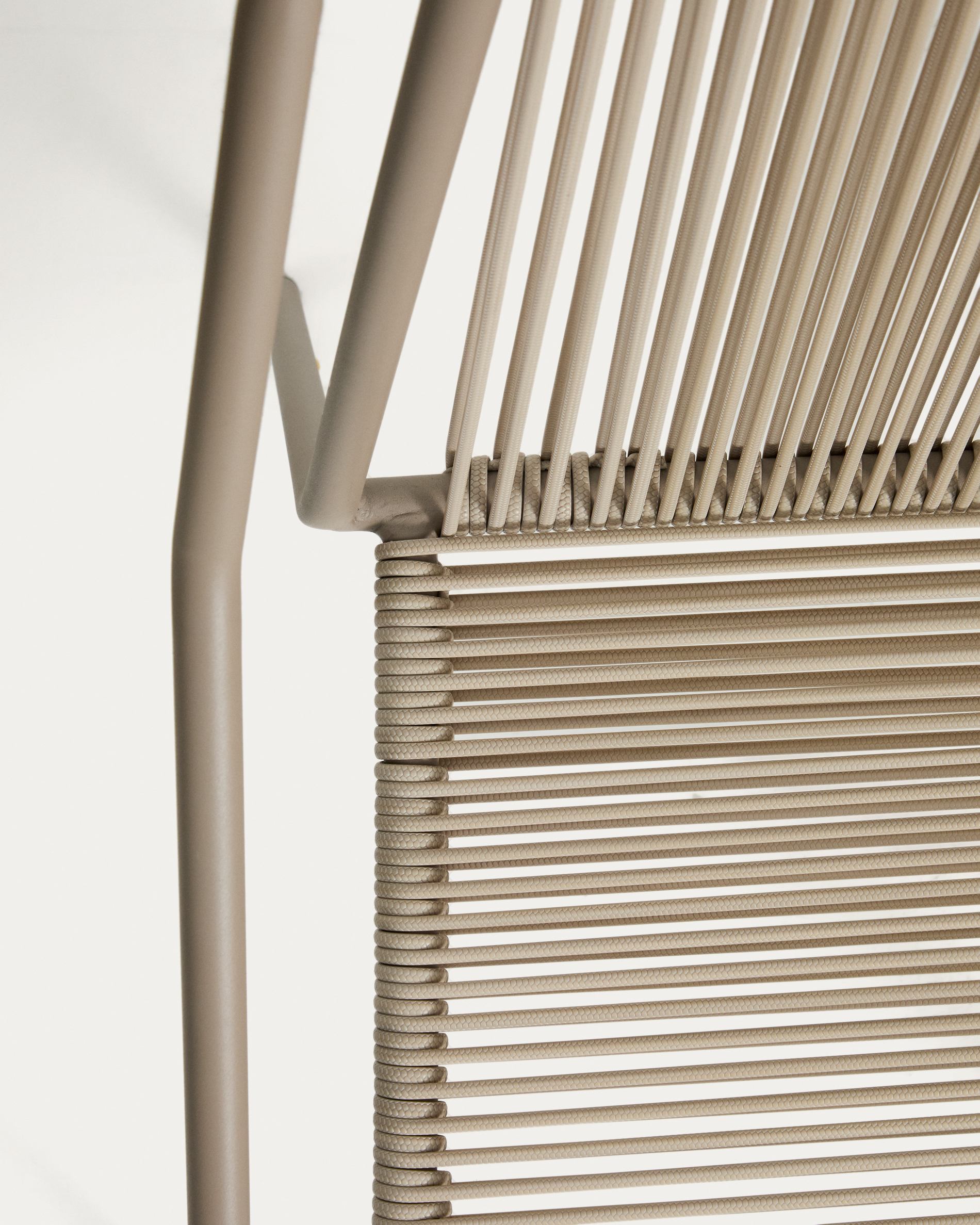 Krzesło ogrodowe ZIVIA ecru z taupe podstawą