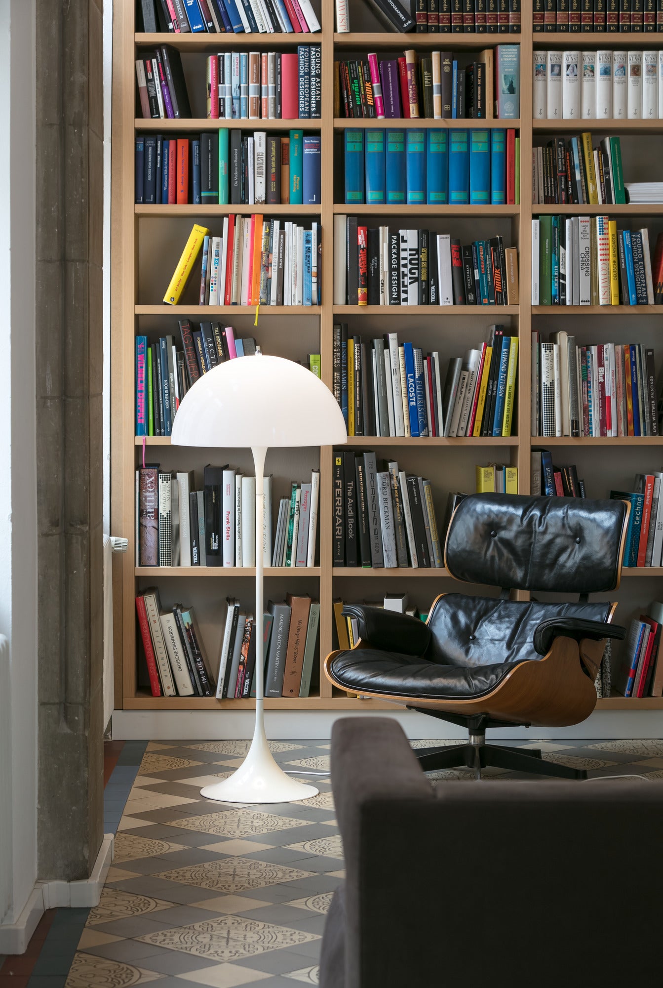 PANTHELLA Floor Lamp White