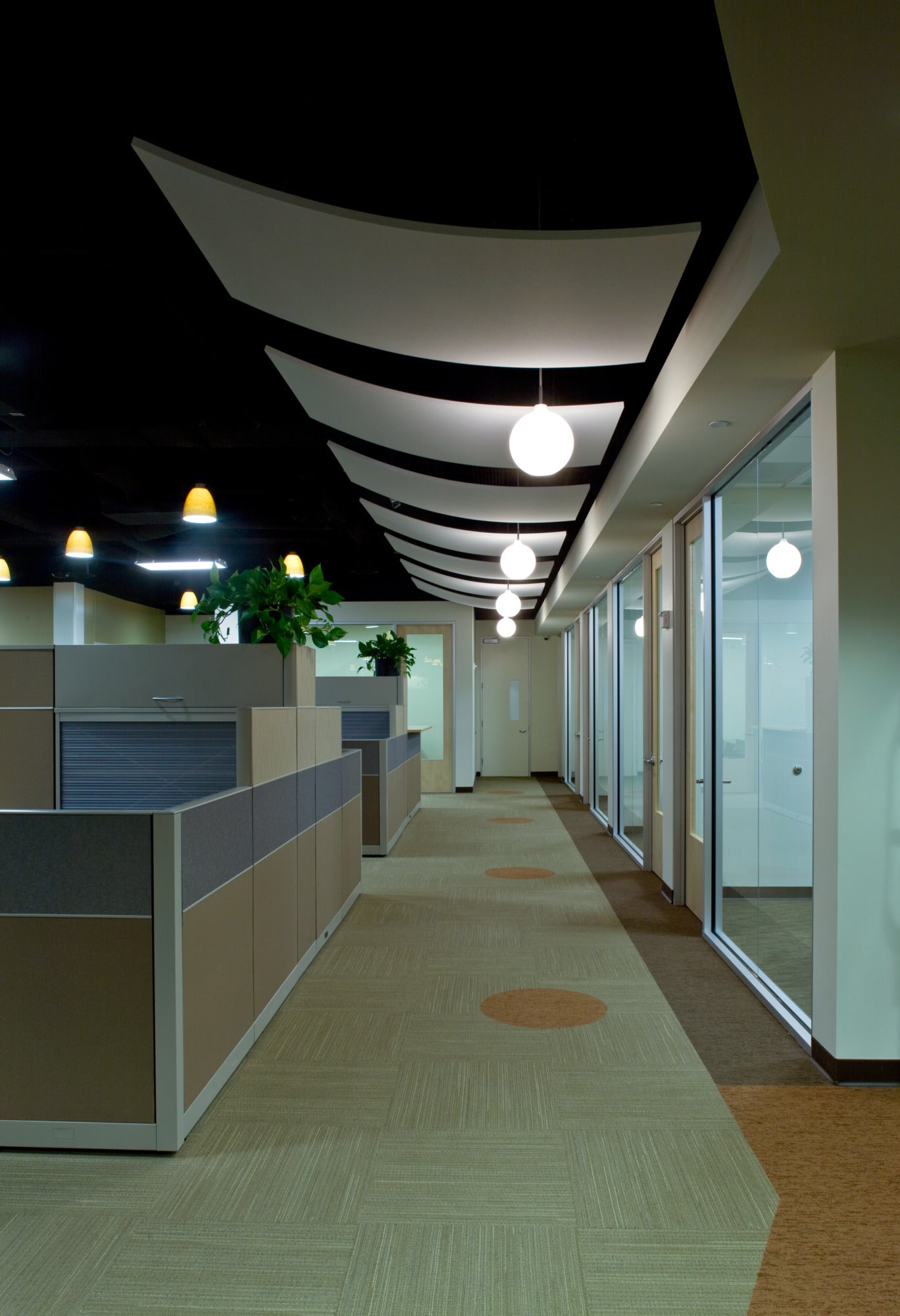 Lampa wisząca WOHLERT białe szkło