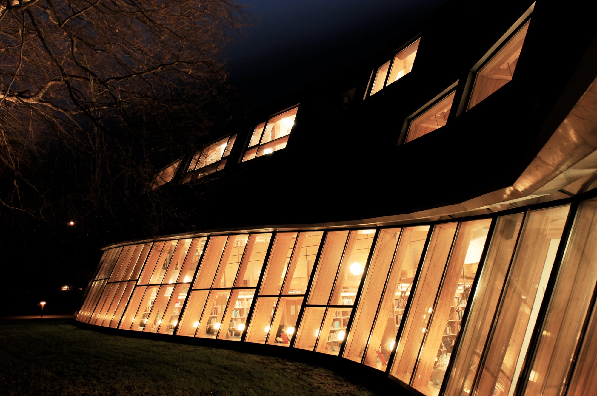 Lampa wisząca WOHLERT białe szkło