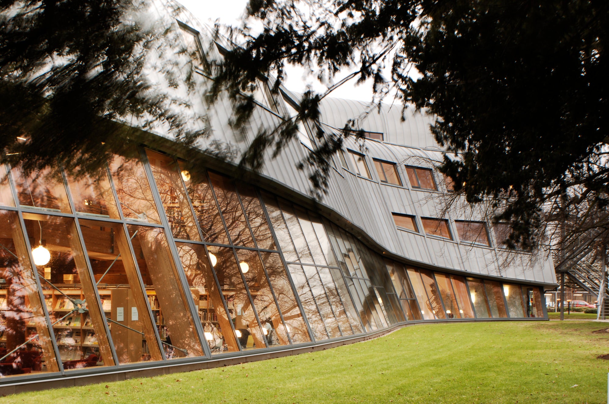 Lampa wisząca WOHLERT białe szkło