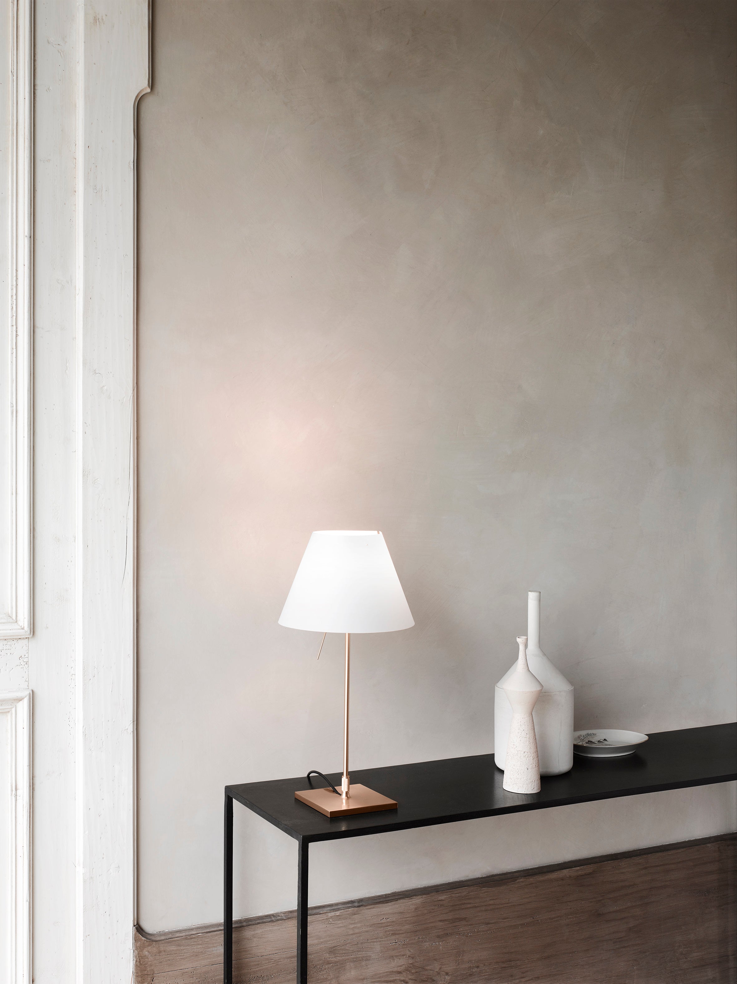 Costanzina Tischlampe Beige Lampenschirm