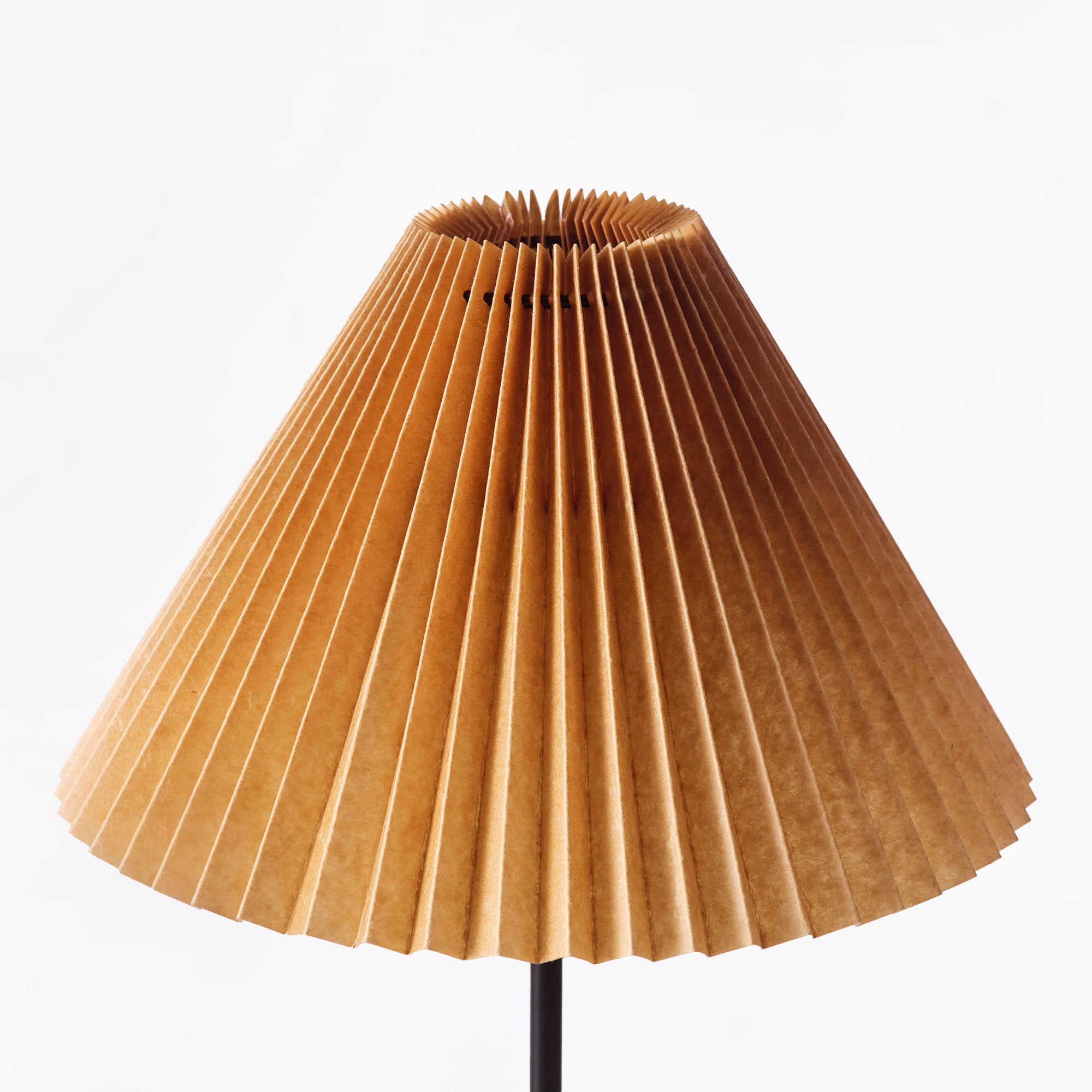 GERALDINE table lamp ochre with black base