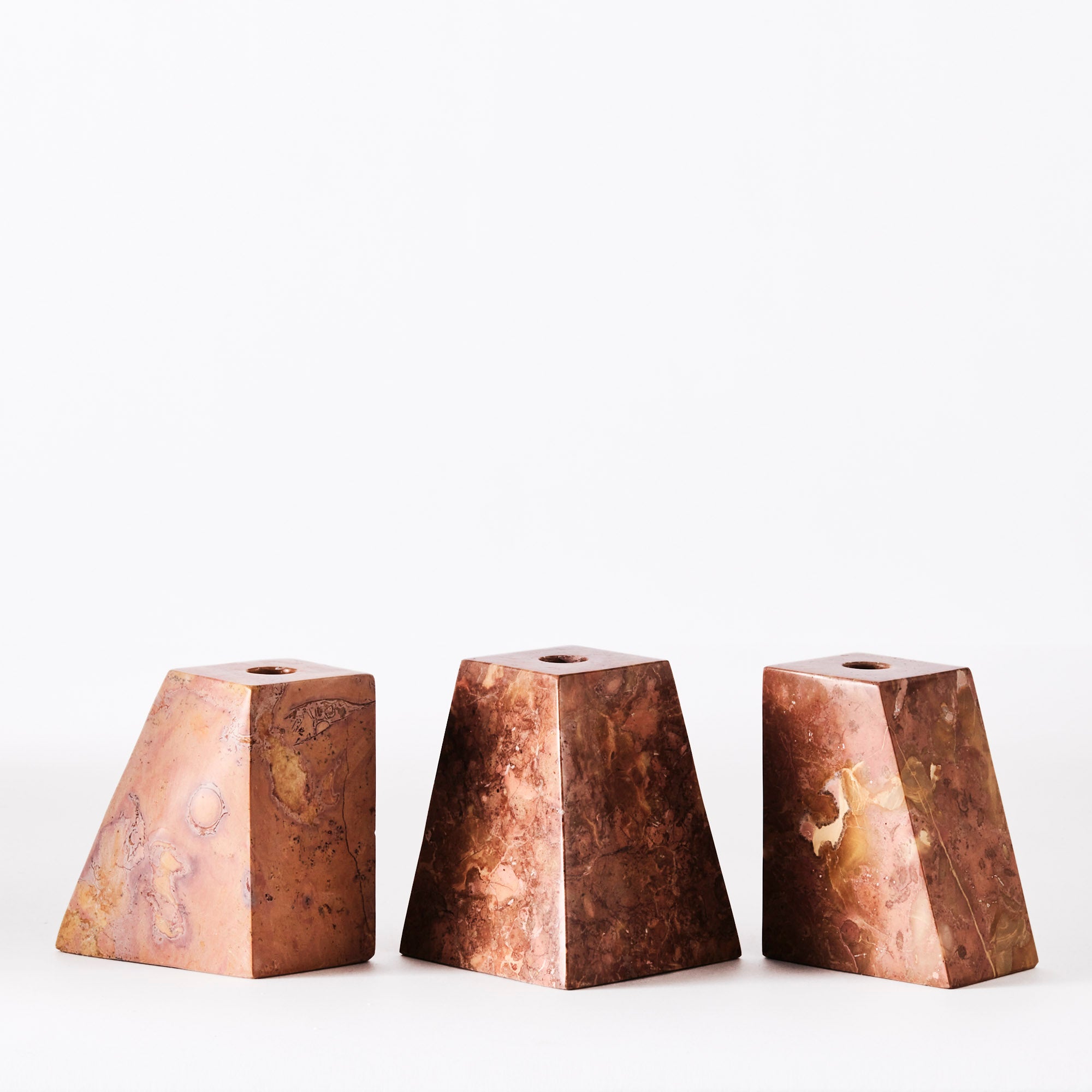 Set von Kerzenhaltern PYRAMID orange Marmor