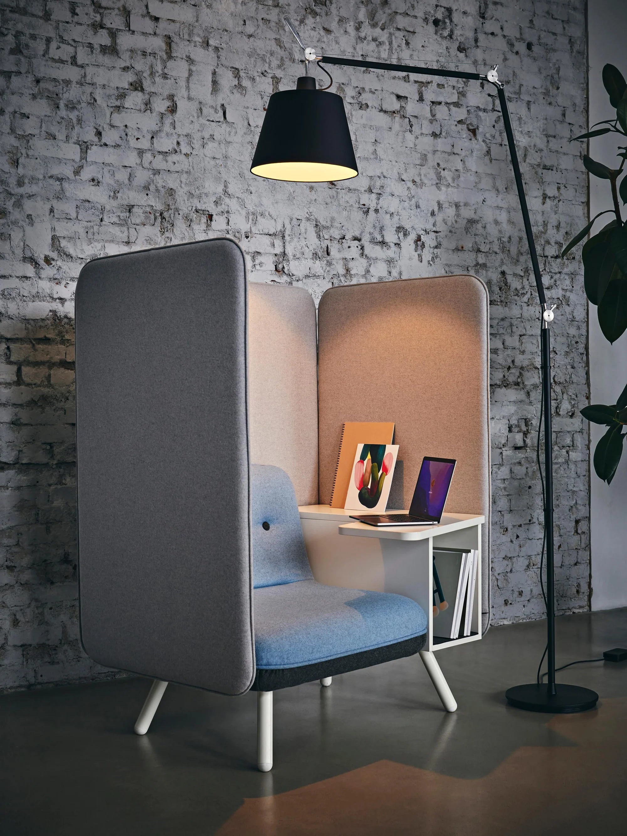 Lampa podłogowa TOLOMEO MEGA czarny