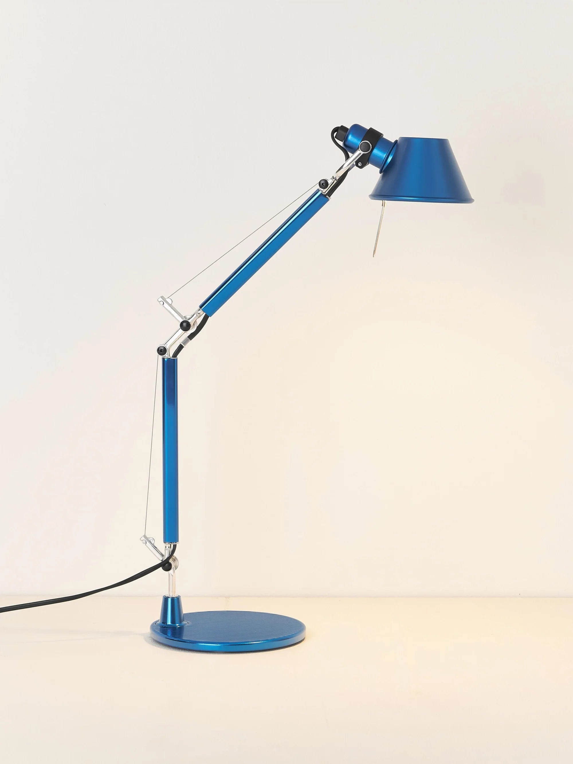 Lampa biurkowa regulowana TOLOMEO MICRO matowy niebieski
